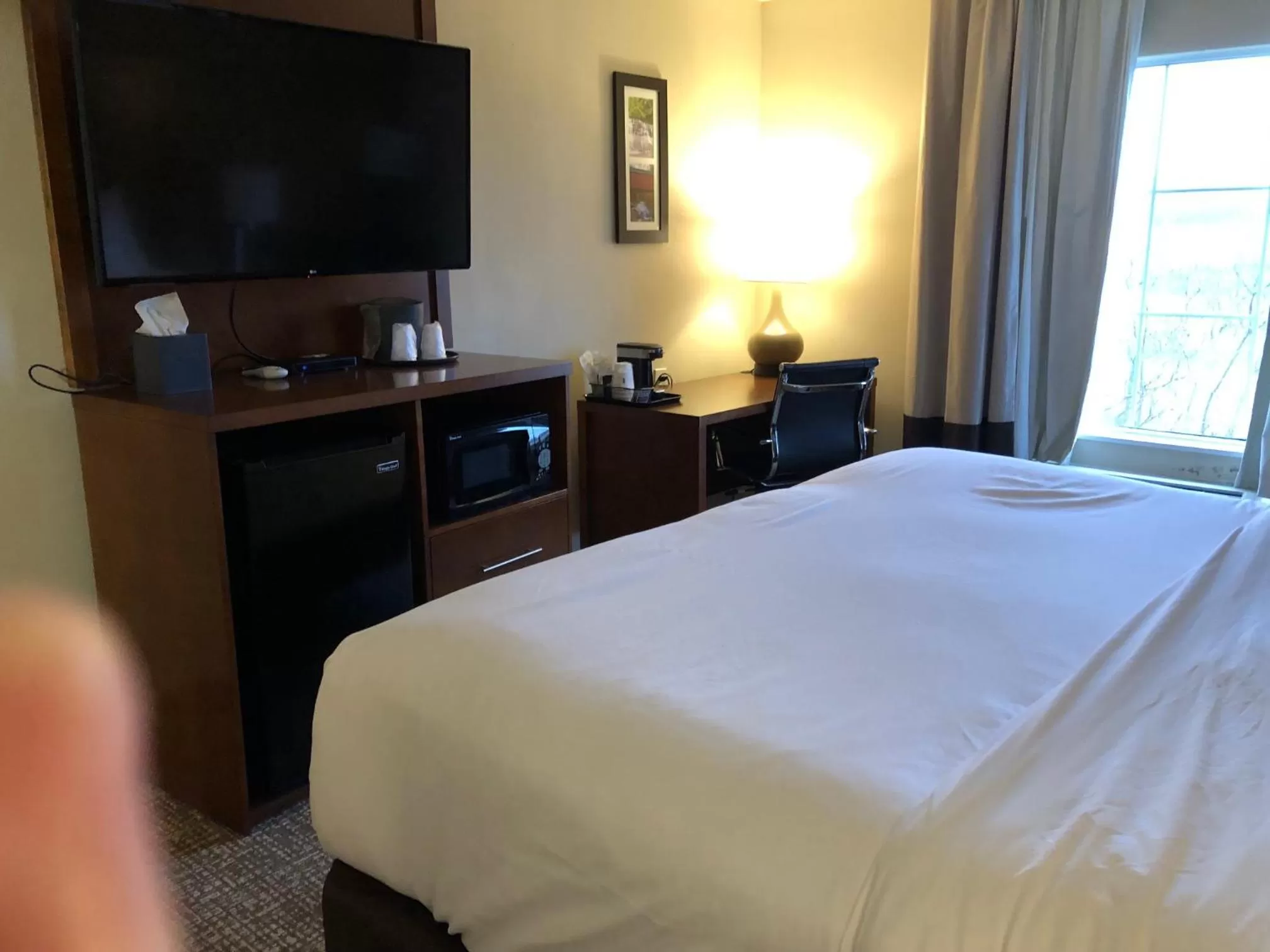 Coffee/tea facilities, Bed in Wingate by Wyndham Grove City