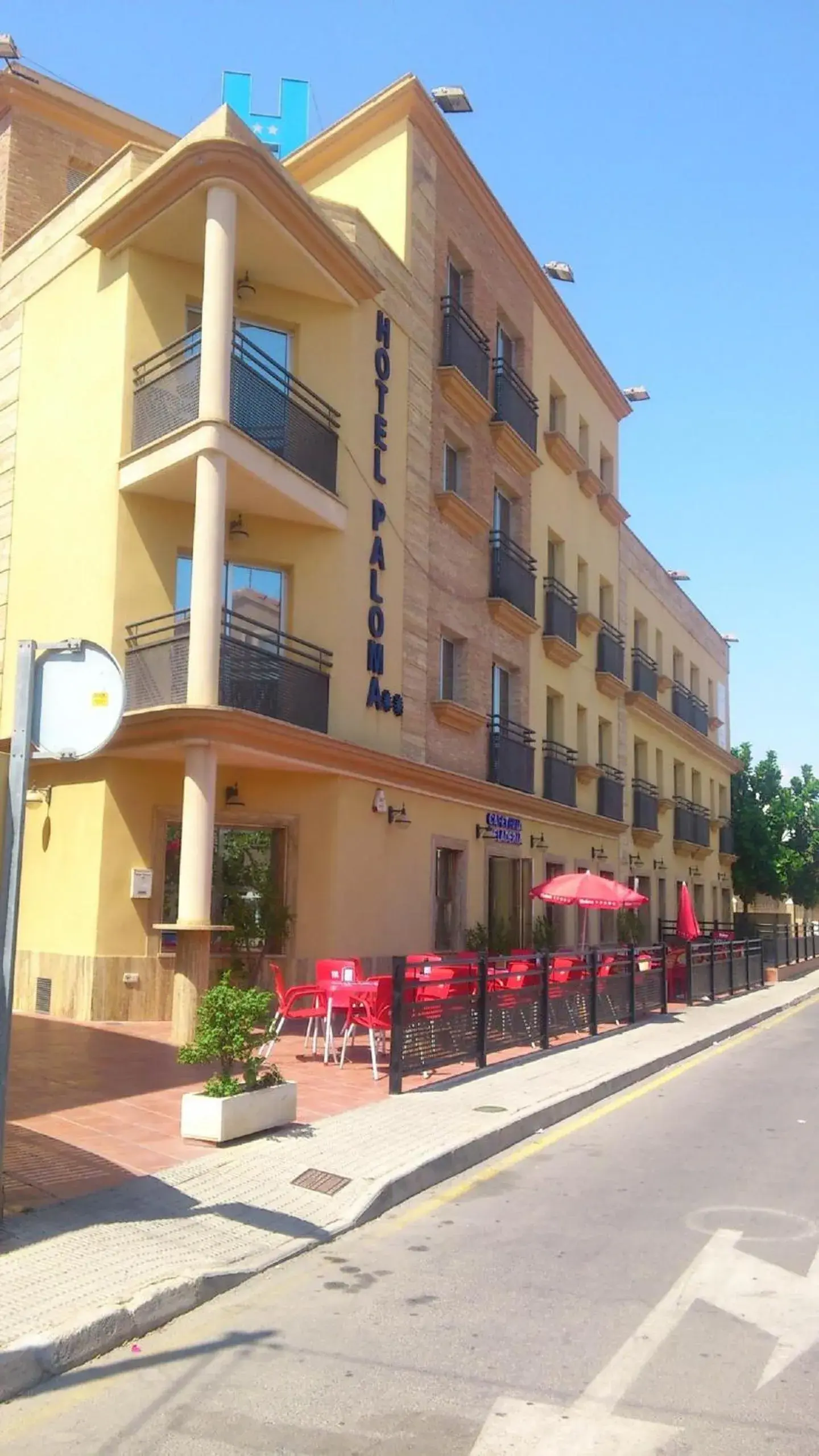 Balcony/Terrace, Property Building in Hotel Paloma