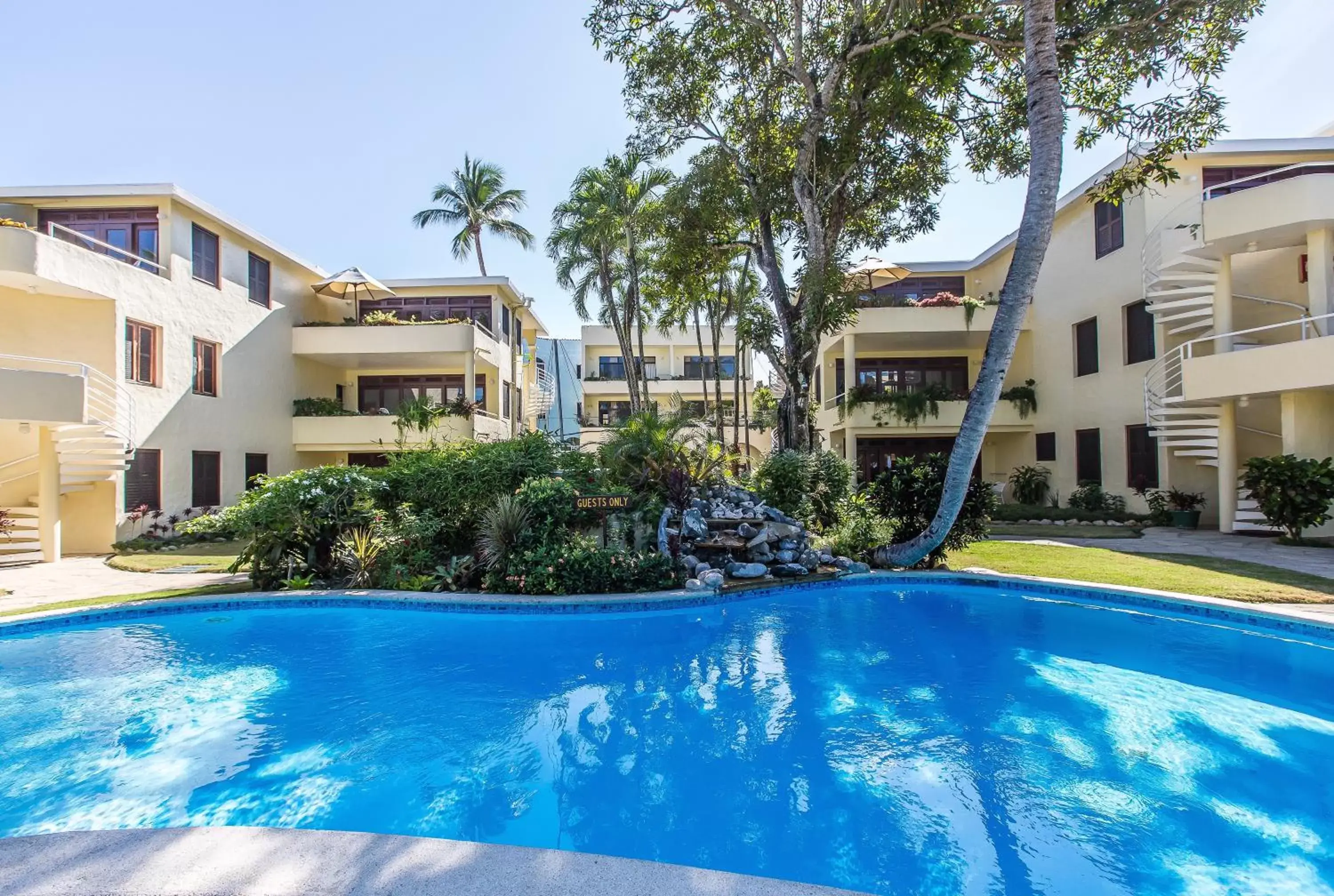 Pool view, Swimming Pool in Cabarete Palm Beach Condos