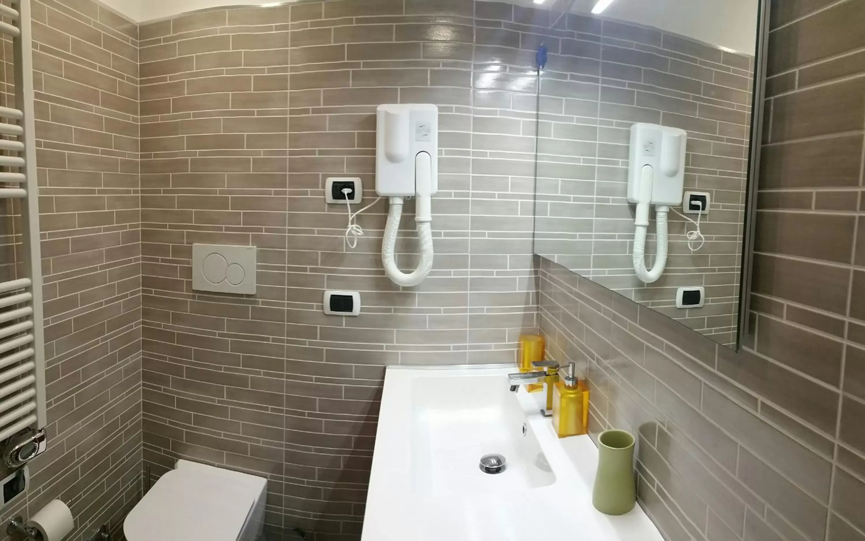 Bathroom in Smart House Rooms