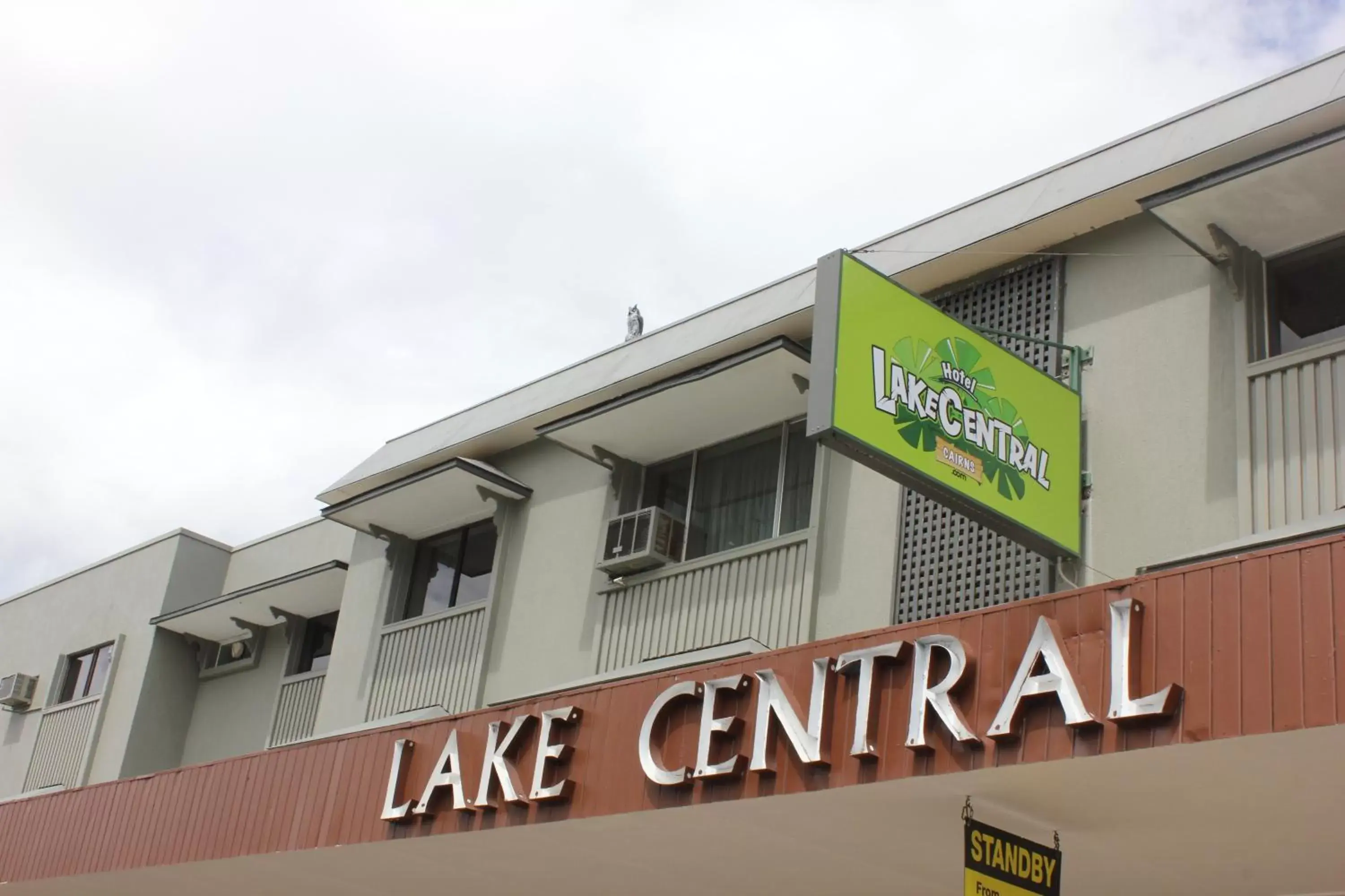 Property building in Lake Central Cairns