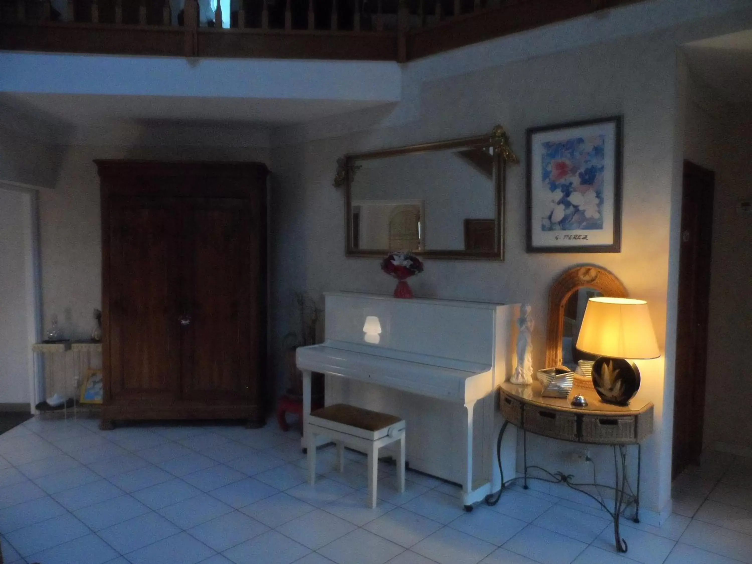 Lobby or reception, Dining Area in Cafecouet'Breizh