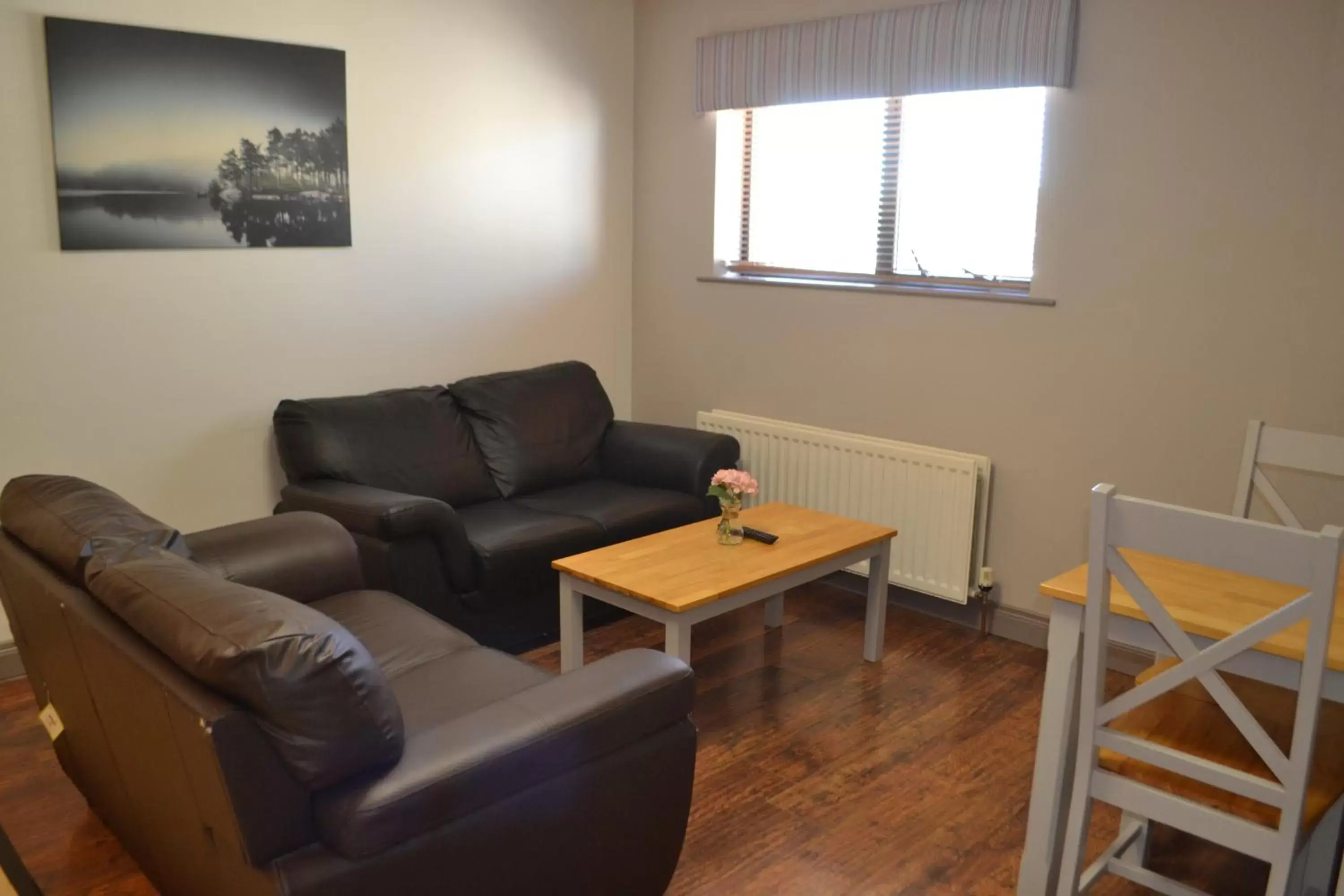 Living room, Seating Area in Walsh's Hotel and Apartments