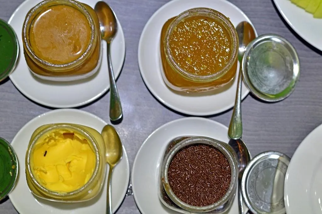 Breakfast in Zodiak Kebon Kawung by KAGUM Hotels