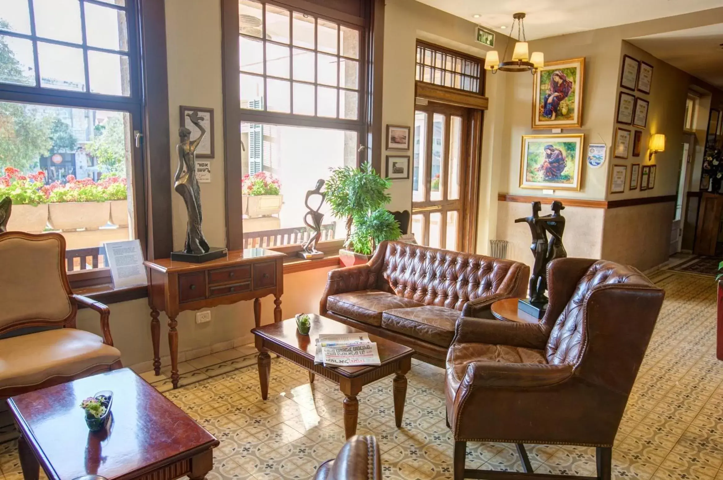 Lobby or reception, Seating Area in The Colony Hotel