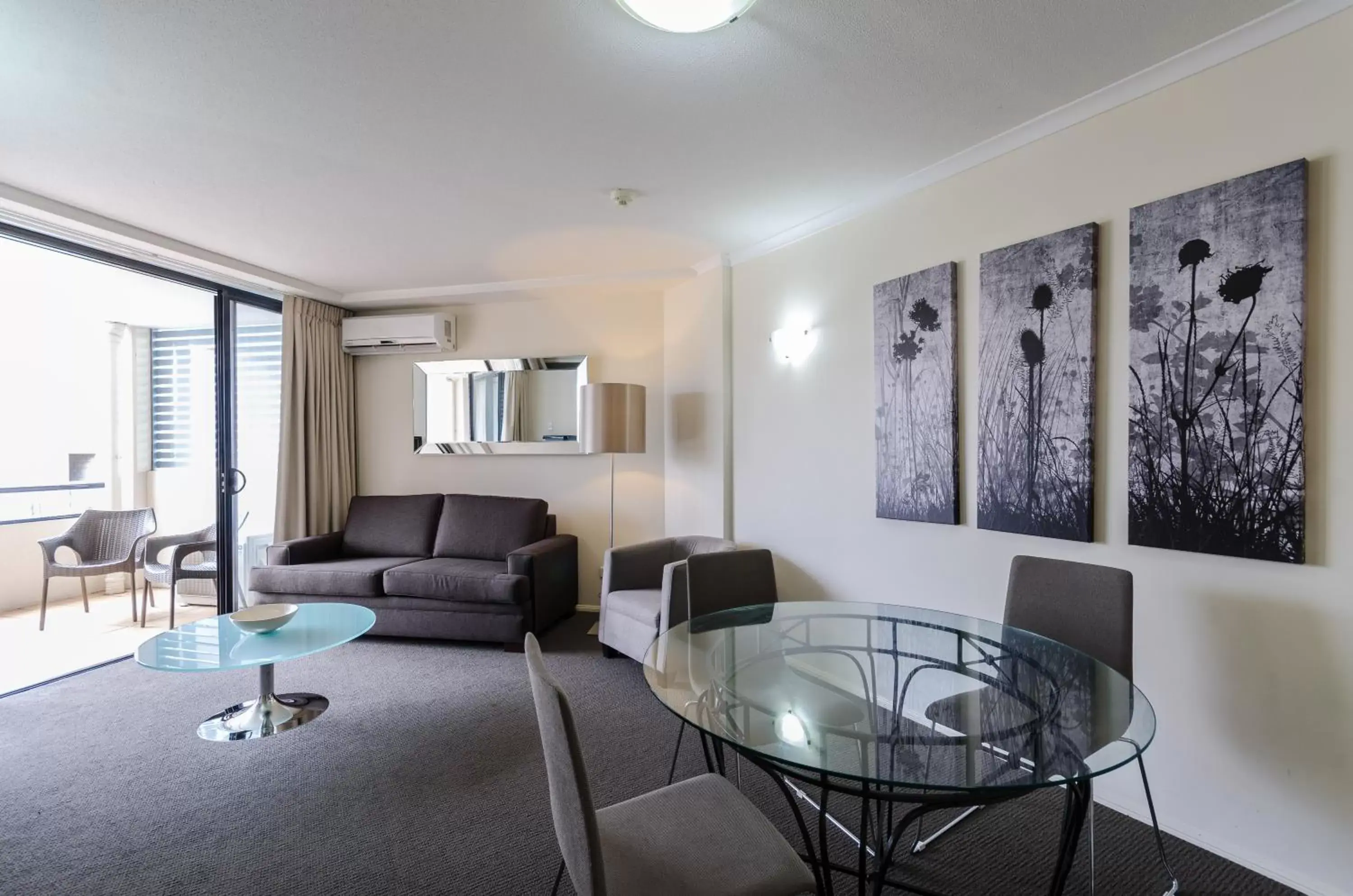 Living room, Seating Area in West End Central Apartments