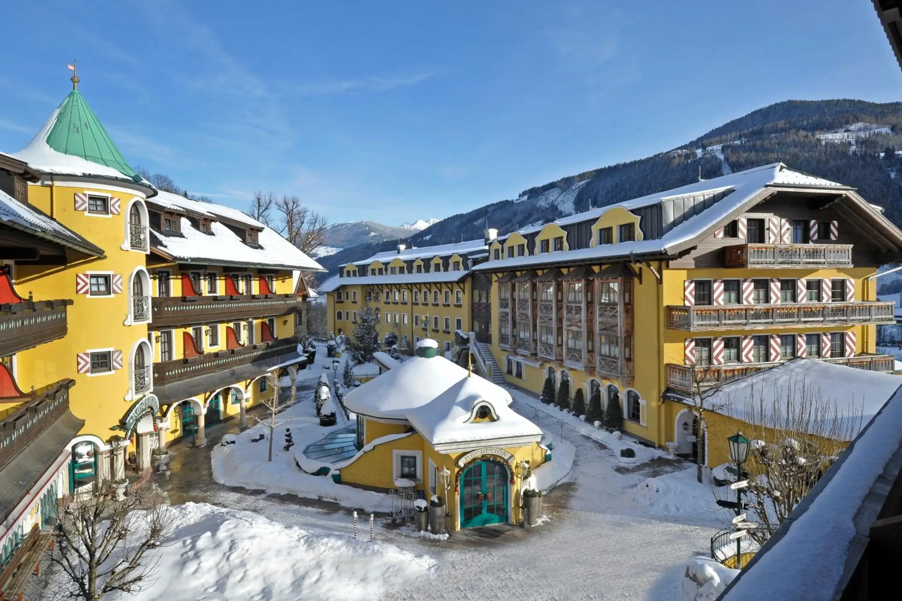 Property building, Winter in Hotel Pichlmayrgut