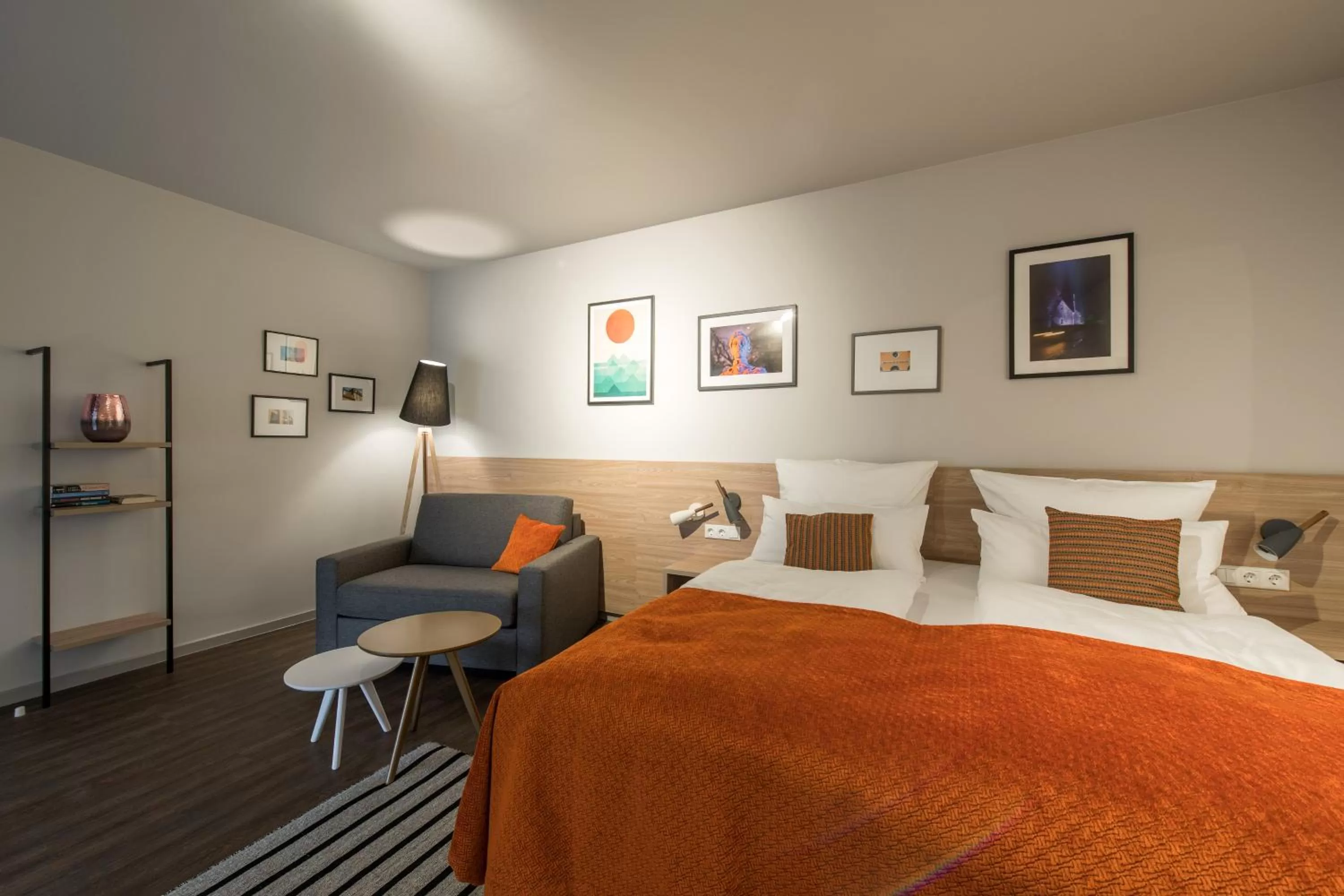 Photo of the whole room, Bed in stattHotel Weimar