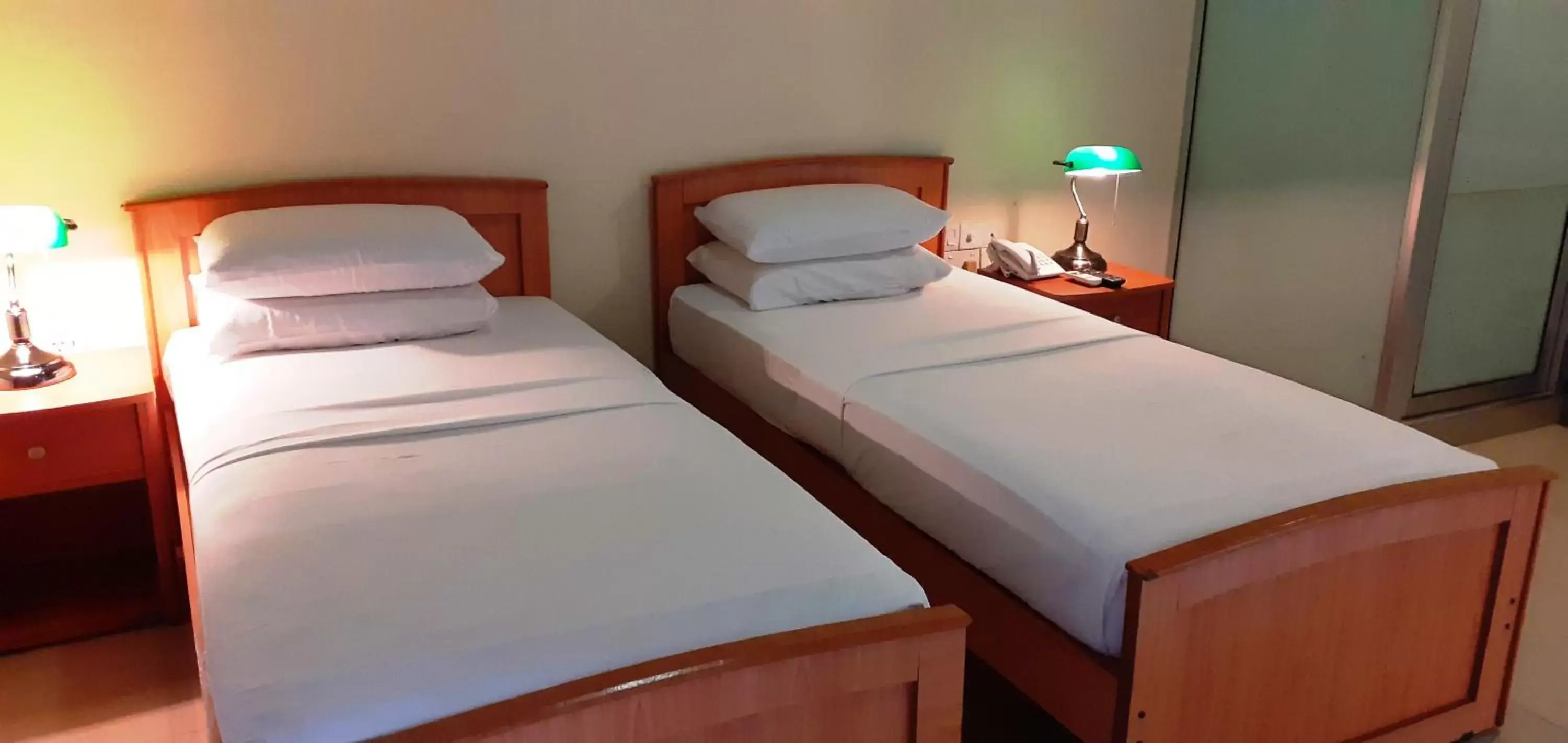 Bed in Gamodh Citadel Resort