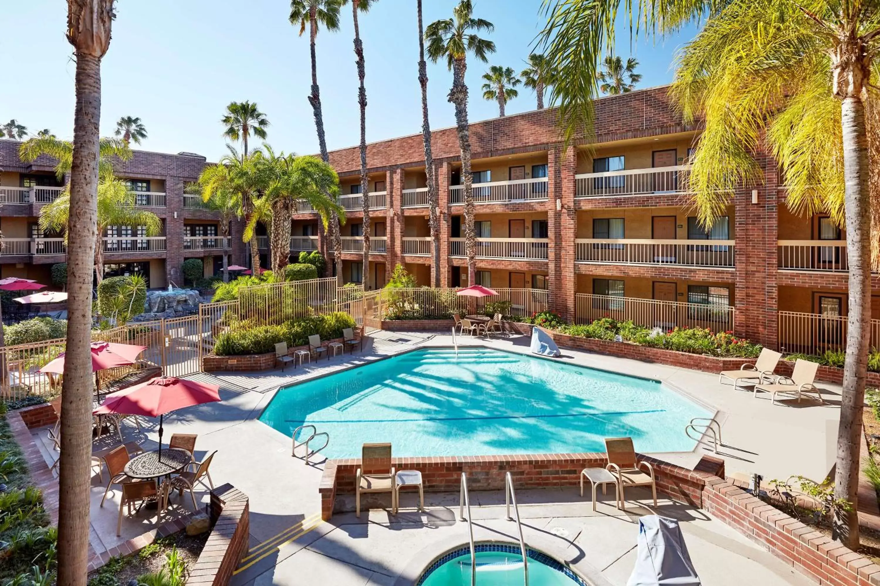 Activities, Swimming Pool in Best Western Plus Meridian Inn & Suites, Anaheim-Orange