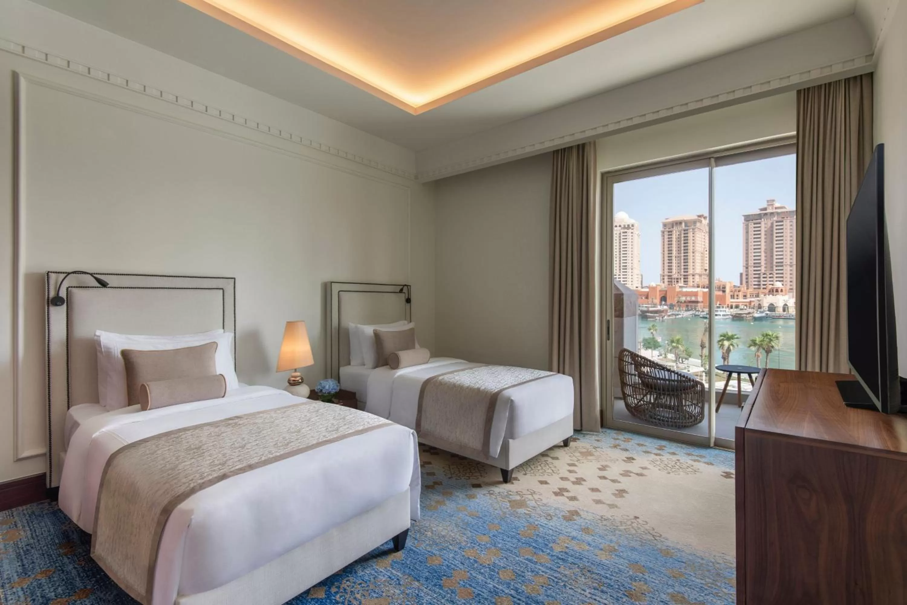 Bedroom, Bed in The St. Regis Marsa Arabia Island, The Pearl Qatar