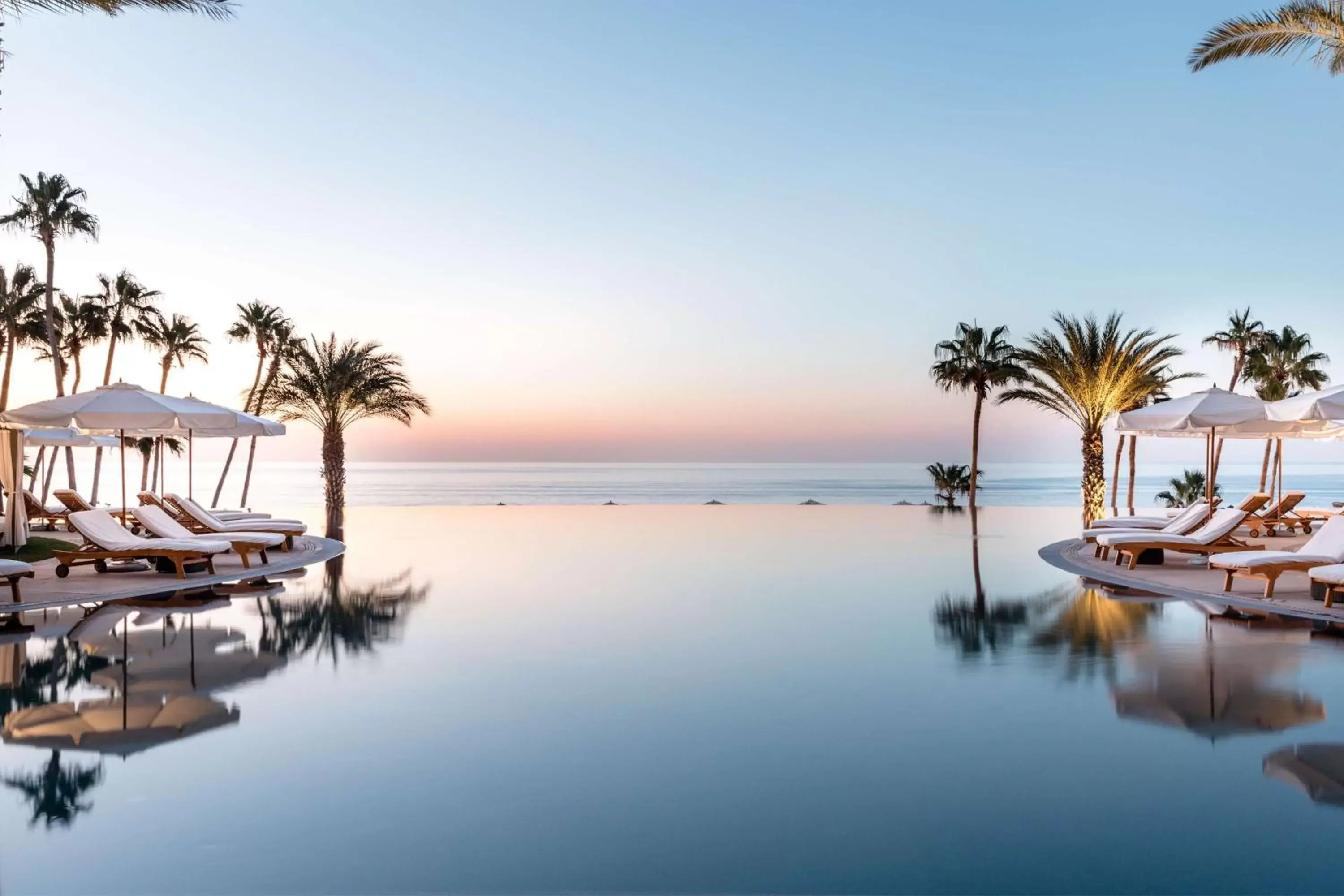 Pool view in Hilton Los Cabos