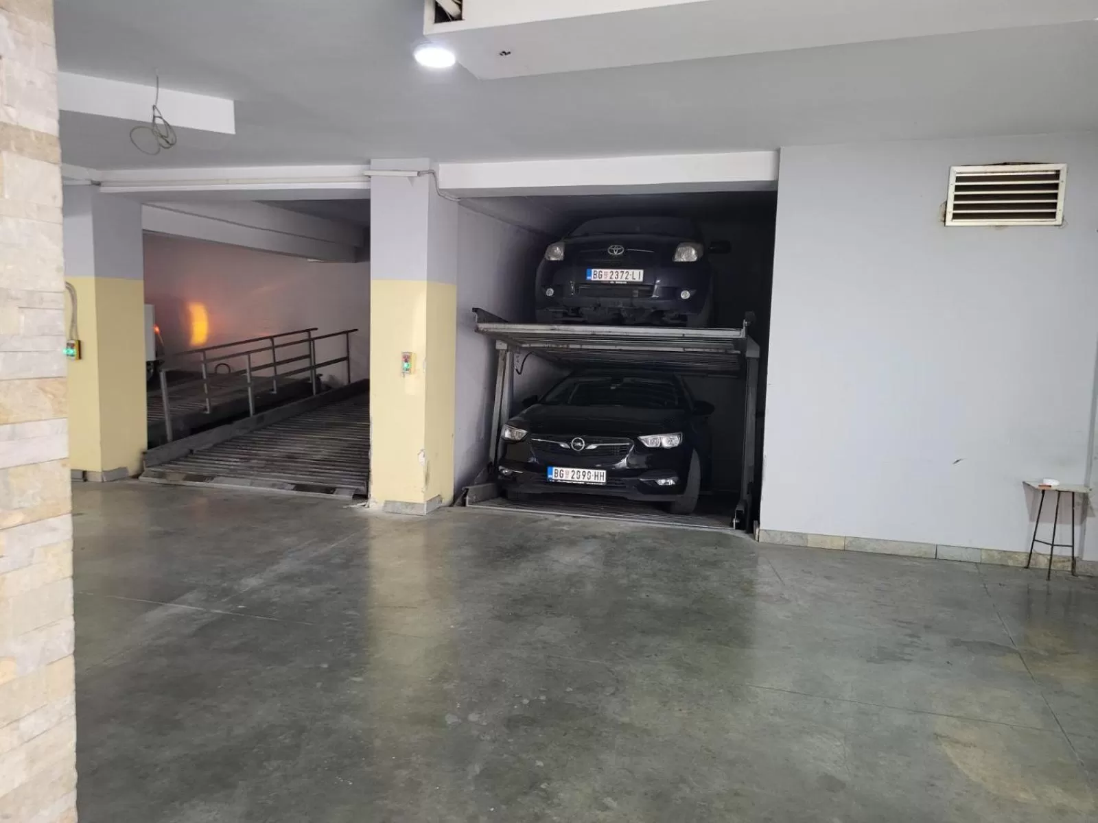 Parking in Xenon Hotel & SPA