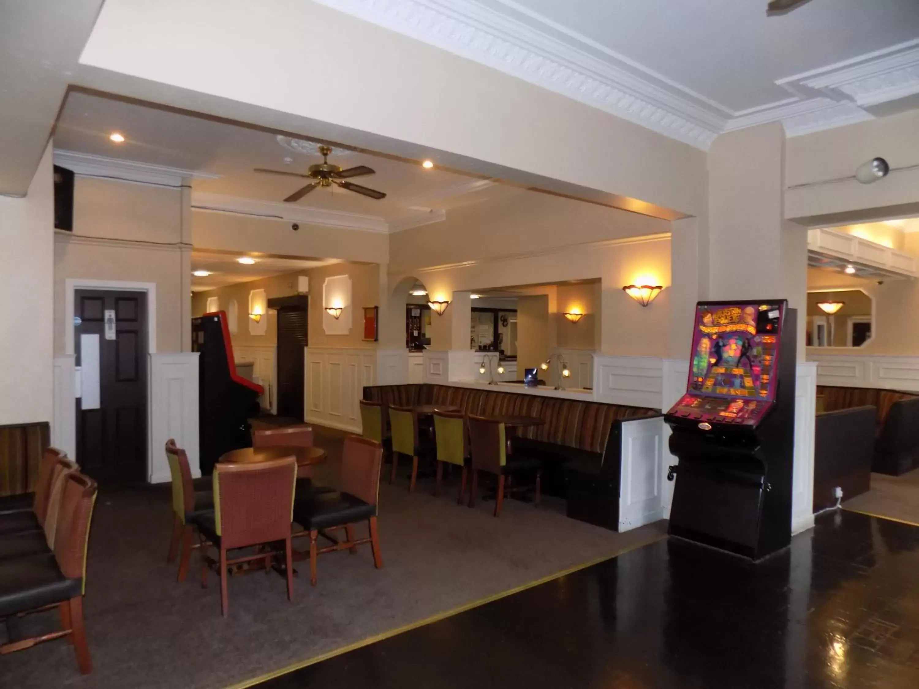 Lounge or bar in The Beechfield Hotel