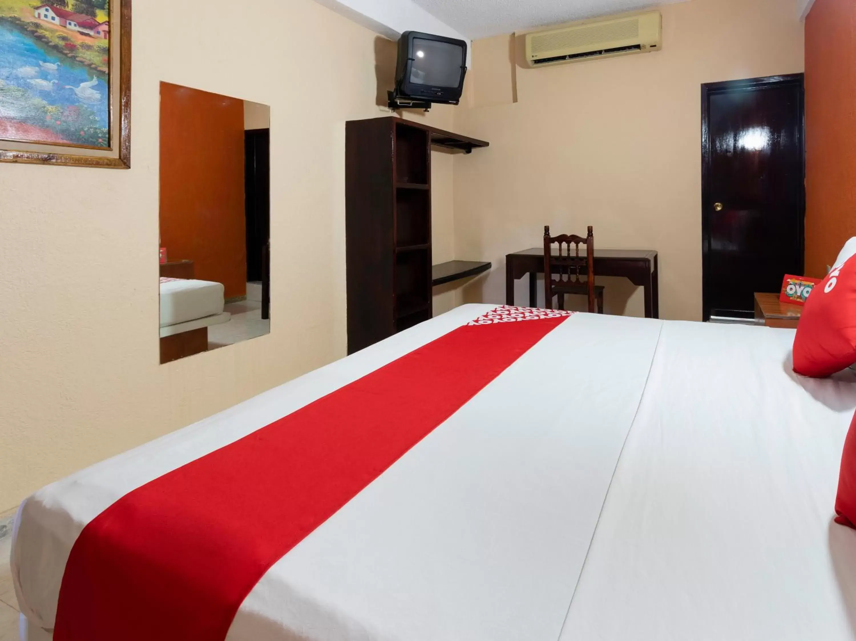 Bed in HOTEL MERIDA Bed in HOTEL MERIDA