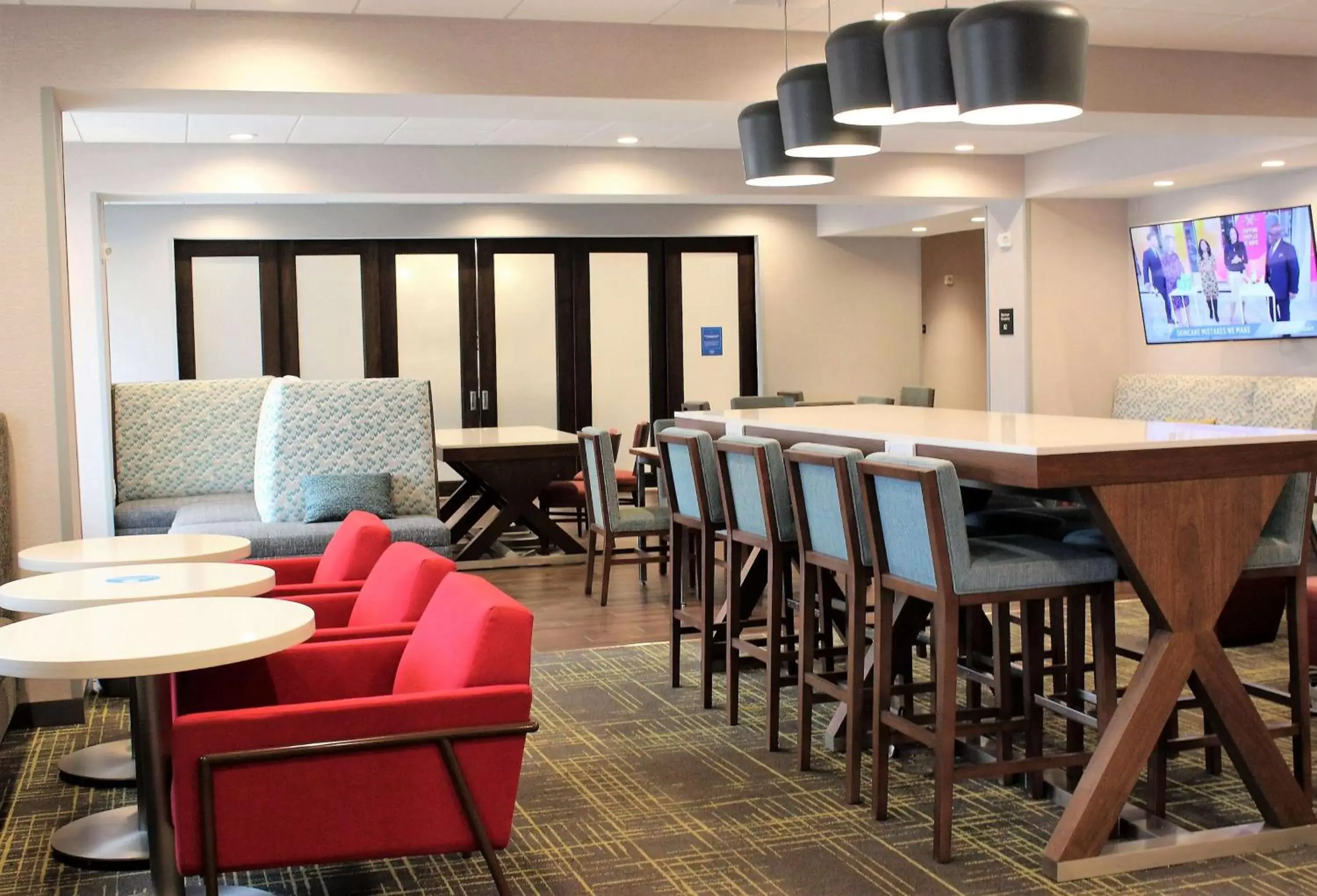 Lobby or reception, Lounge/Bar in Hampton Inn Lexington