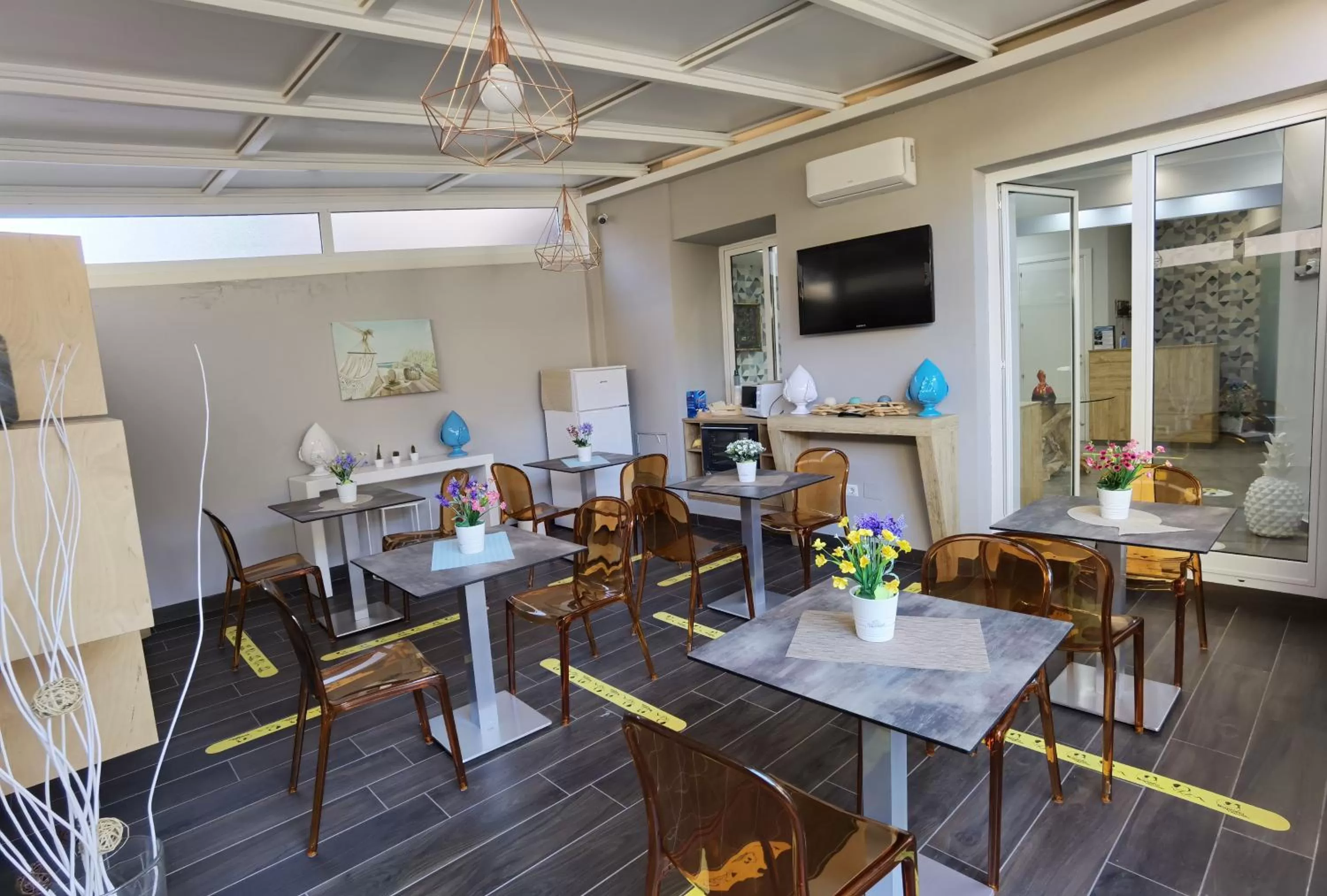 Dining area in Regina Margherita Suite