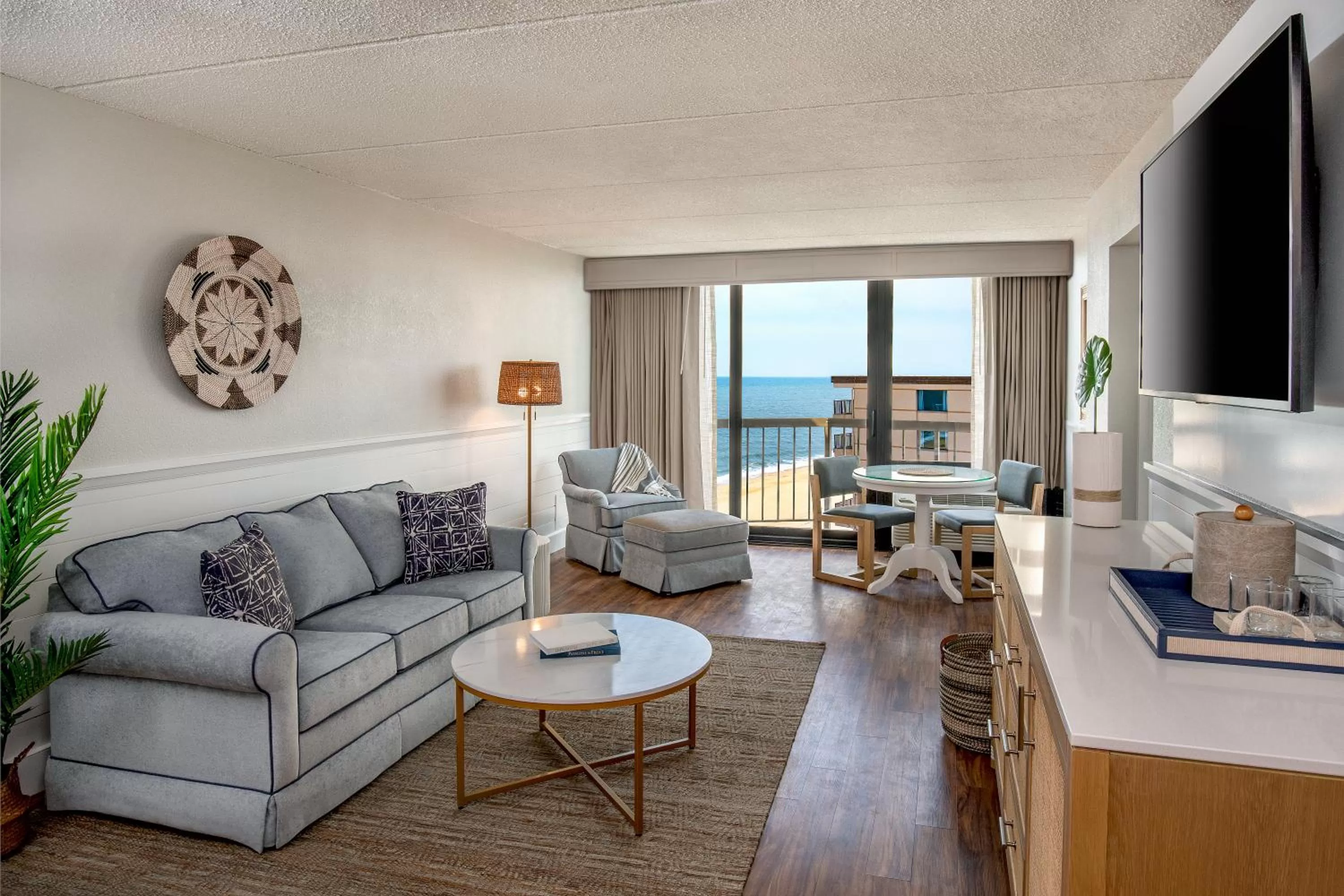 TV and multimedia in Ashore Resort & Beach Club