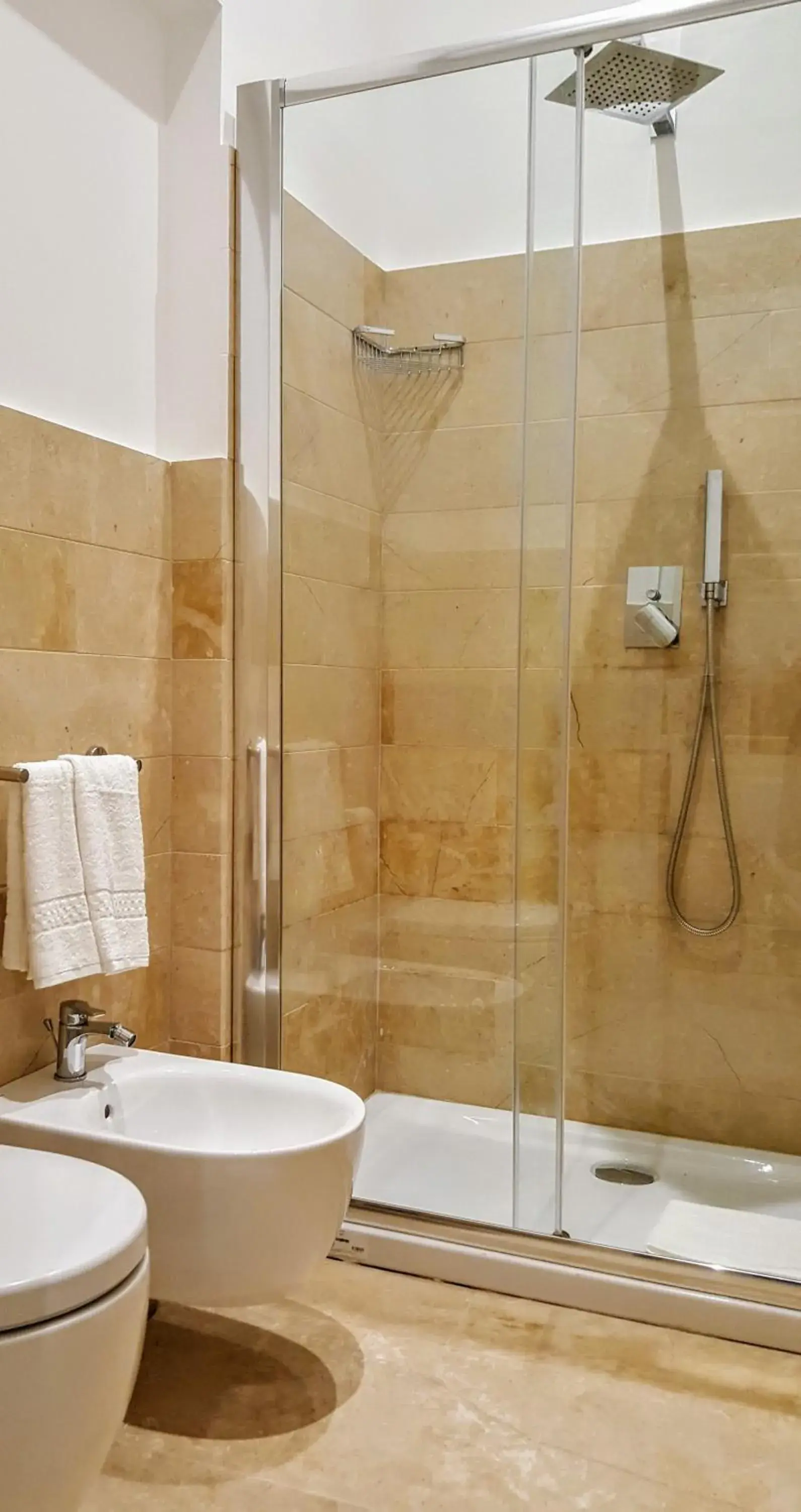 Shower, Bathroom in ZIBIBBO SUITES & ROOMS - XIX Palazzo Mauro