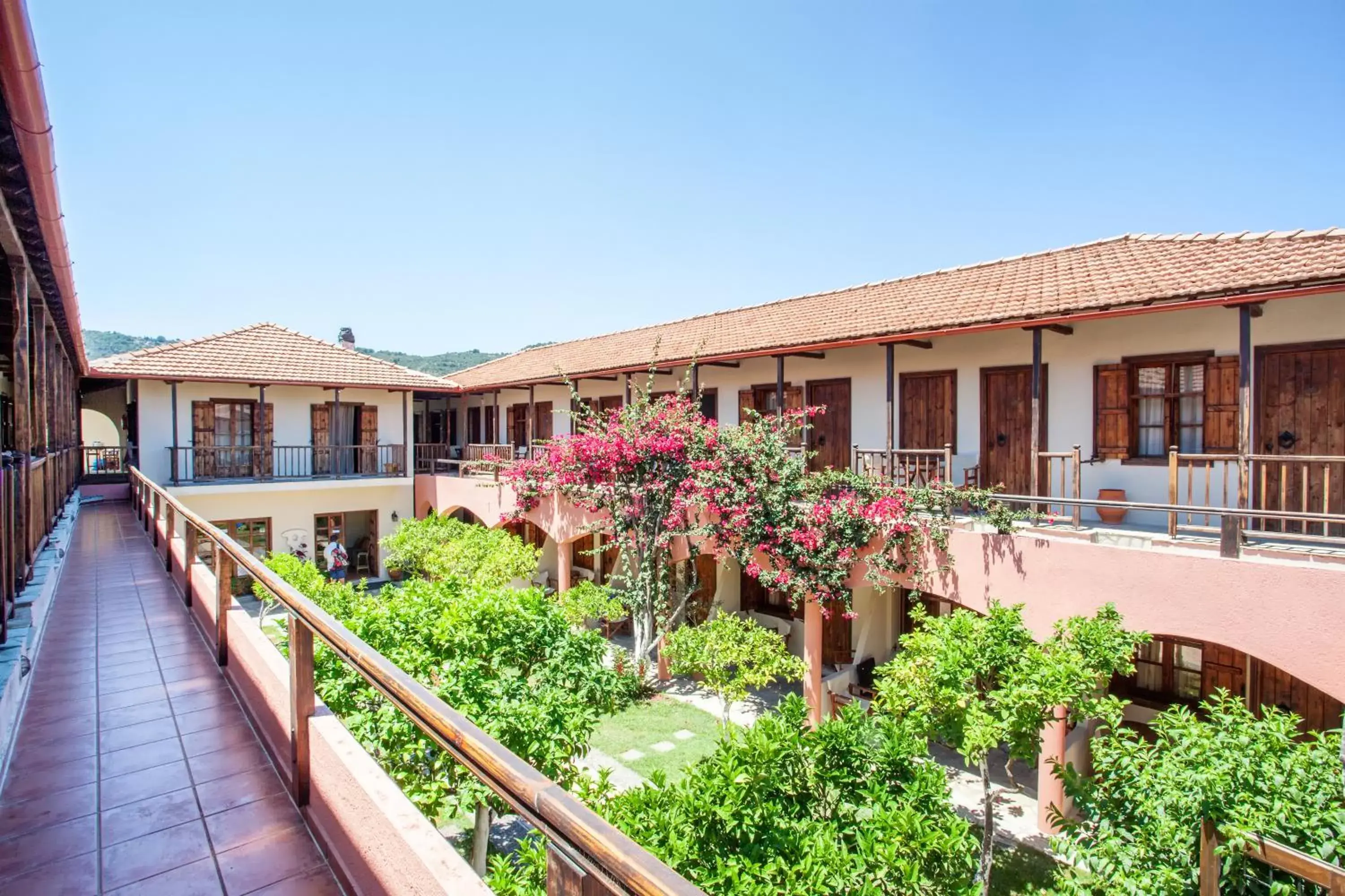 Property building in Rigas Hotel Skopelos Property building in Rigas Hotel Skopelos