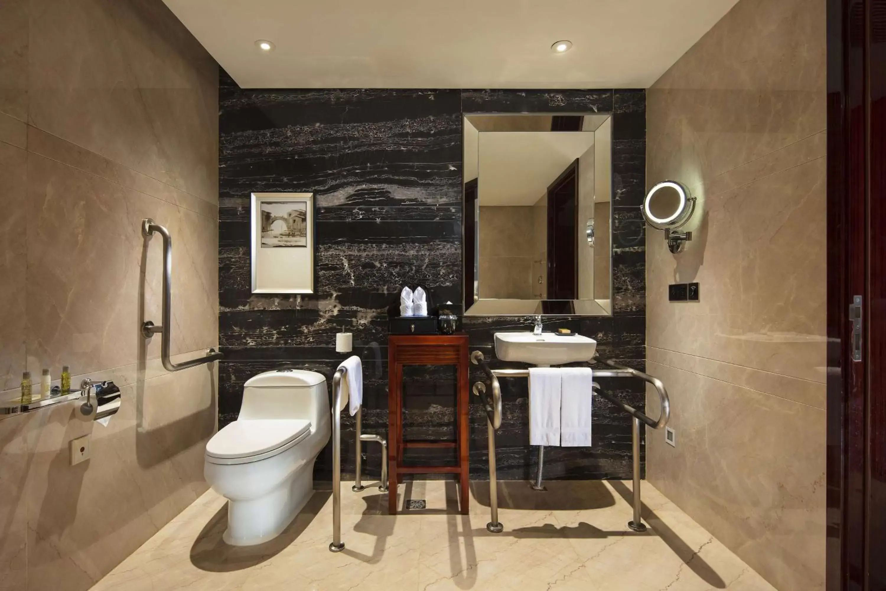 Bathroom in Hilton Foshan