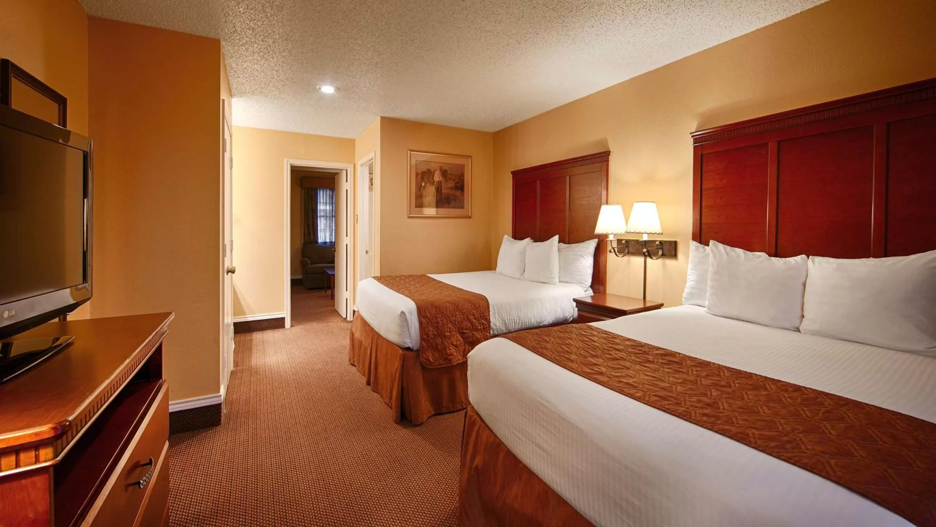 Queen Suite with Roll-In Shower and Sofa Bed - Mobility Accessible in Best Western Trail Dust Inn & Suites