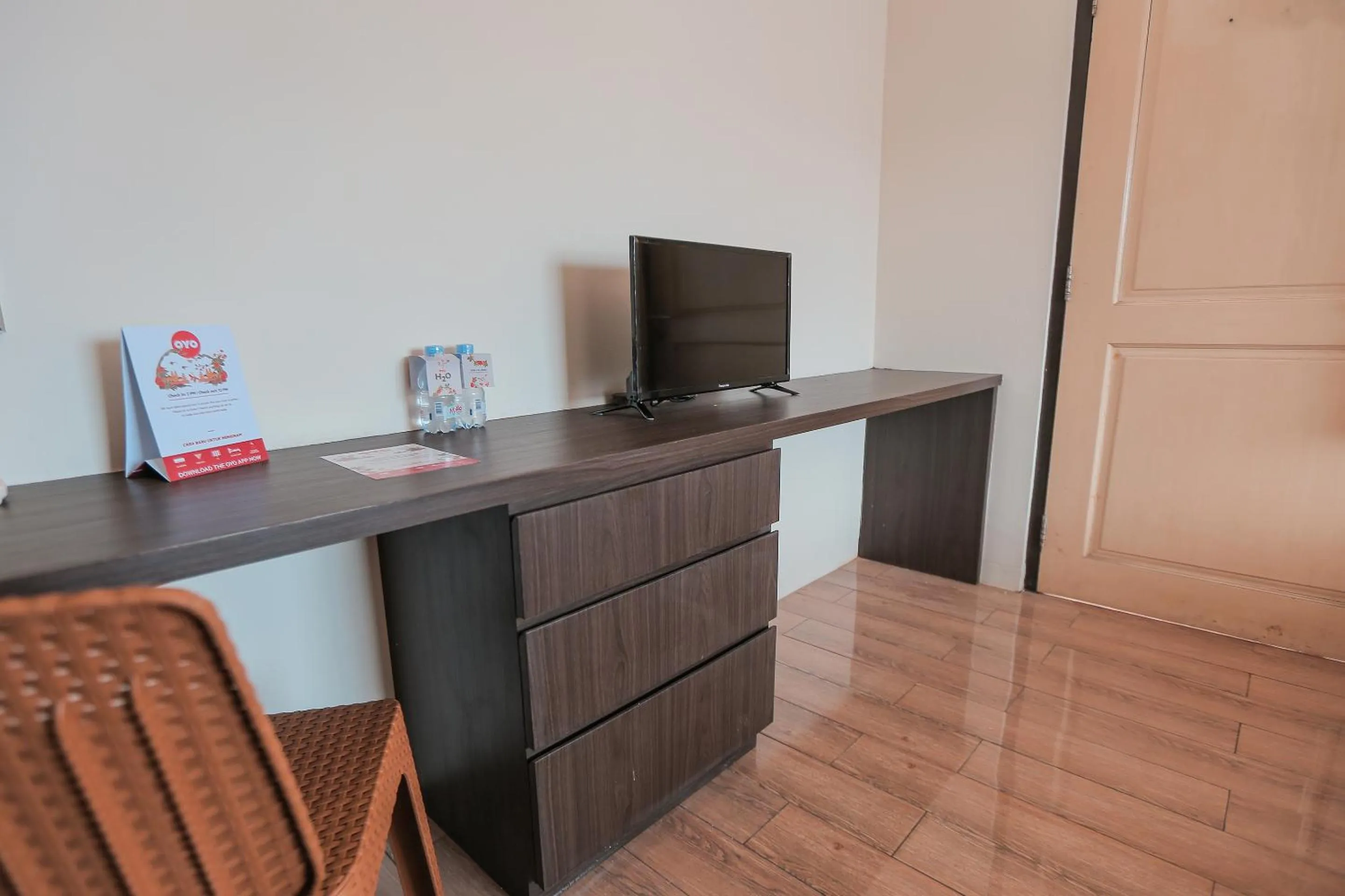 Seating area in Capital O 141 Fatmawati Cozy Residence