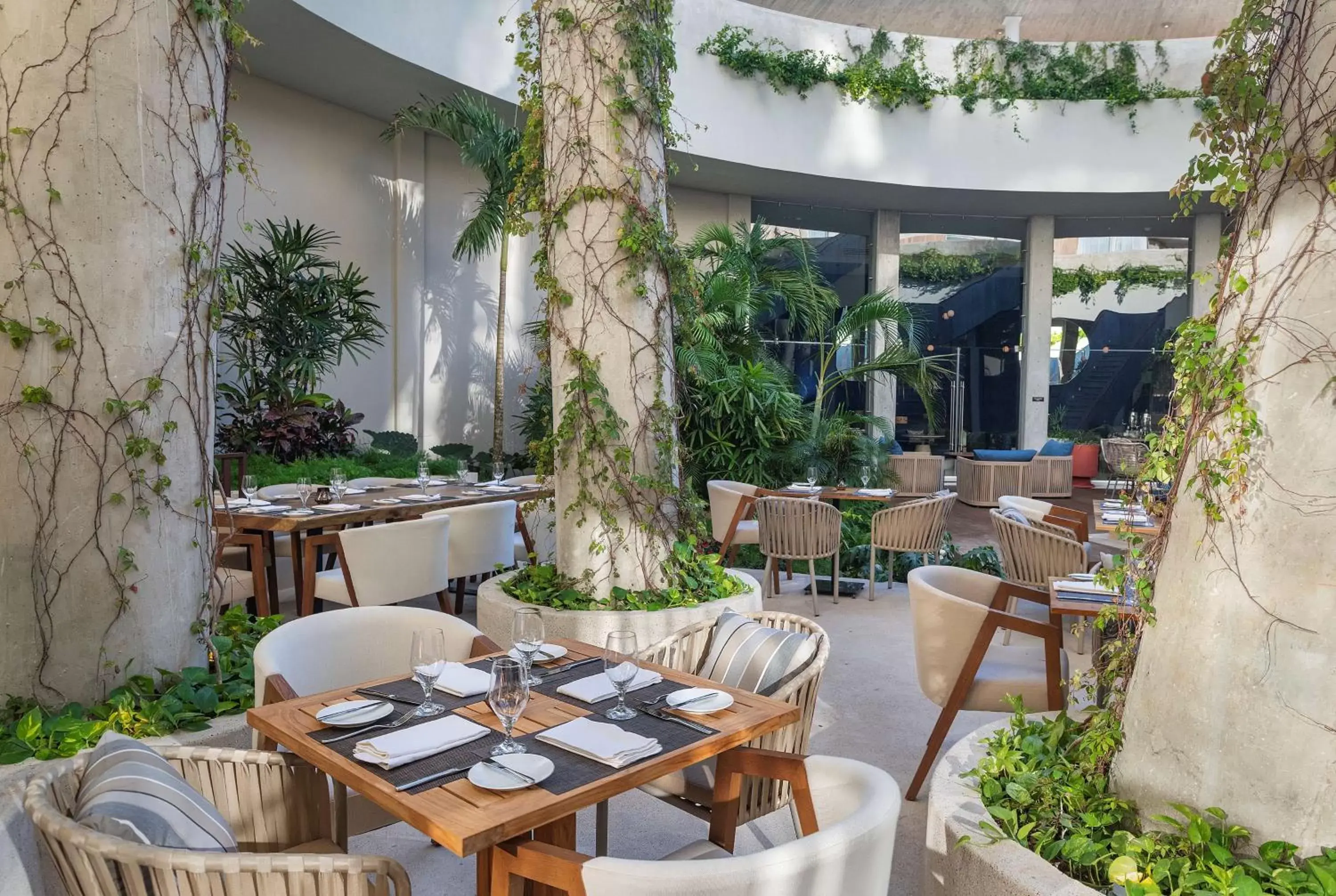 Breakfast, Restaurant/Places to Eat in Hilton Garden Inn Cancun Airport