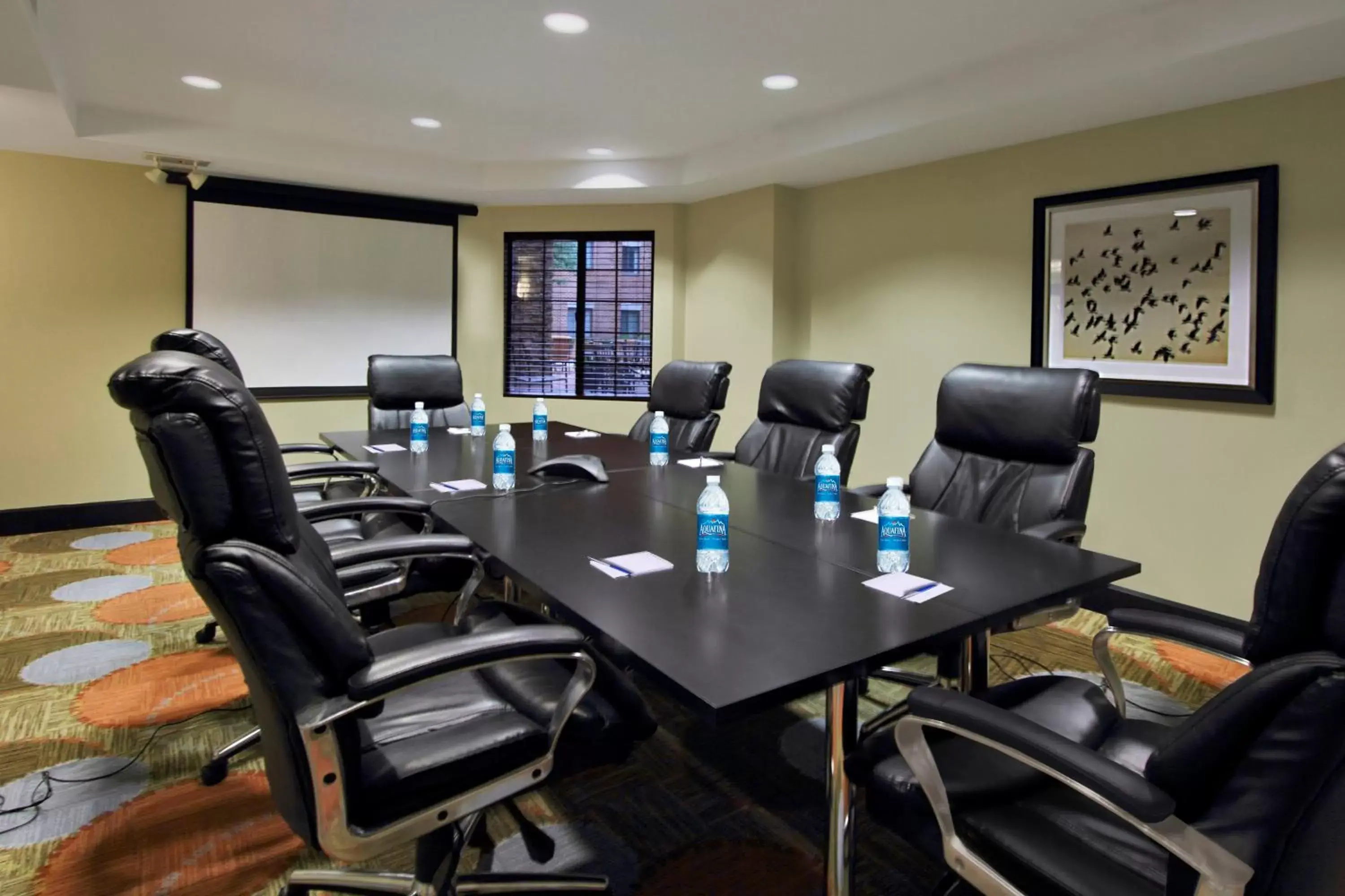 Meeting/conference room in Staybridge Suites Tysons - McLean, an IHG Hotel