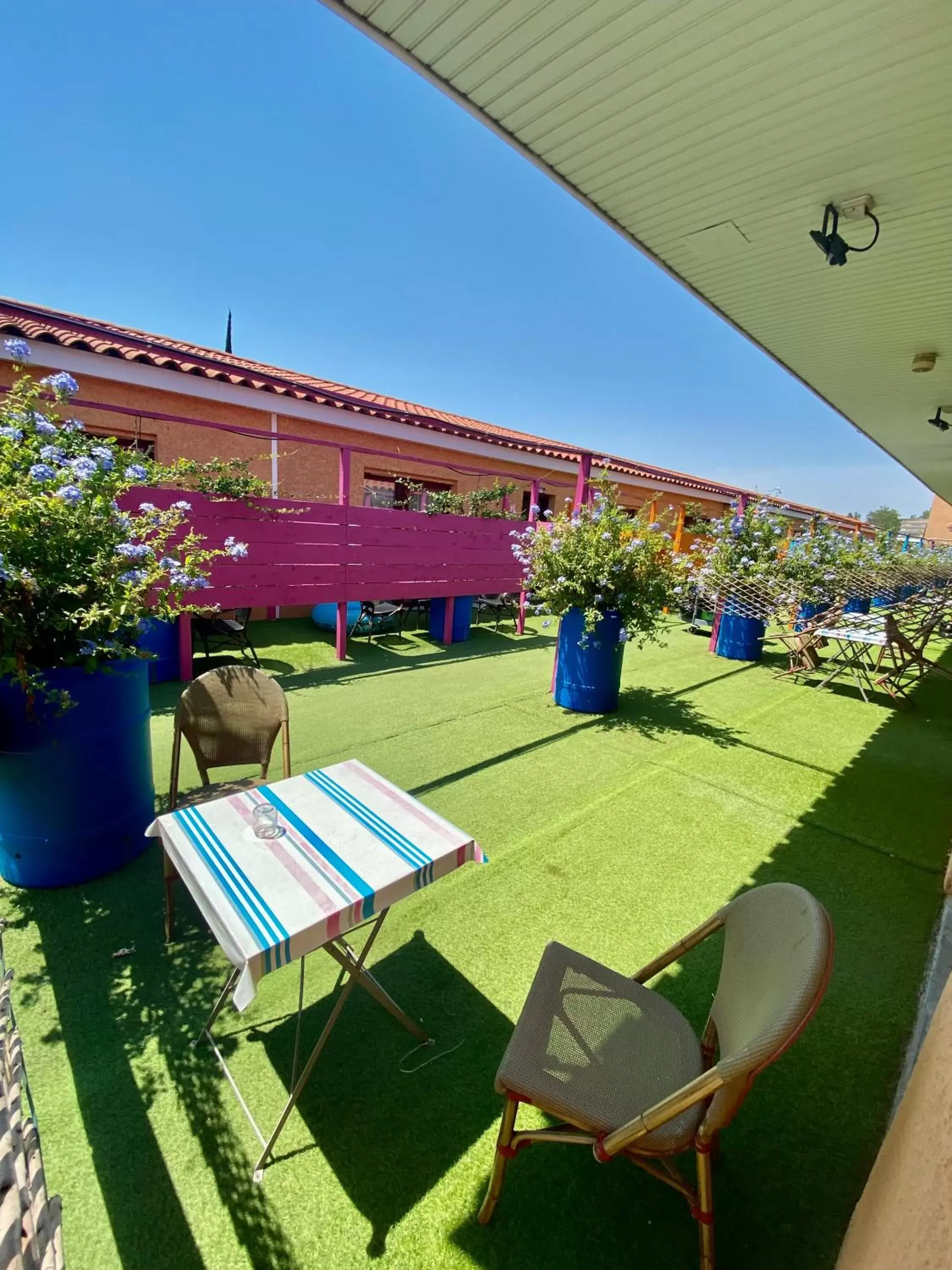 Patio in Hôtel Acajou