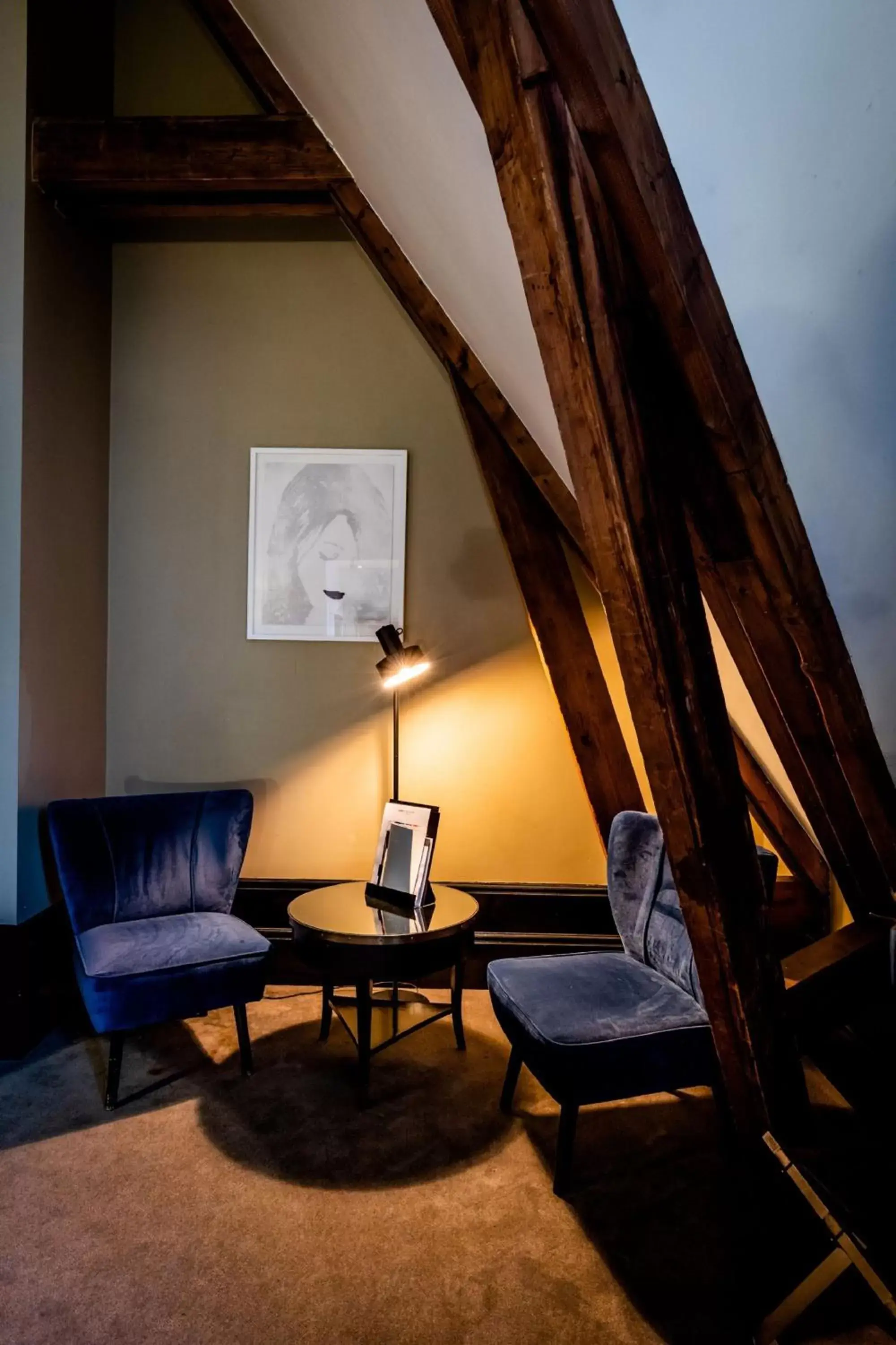 Photo of the whole room, Seating Area in The College Hotel Amsterdam, Autograph Collection