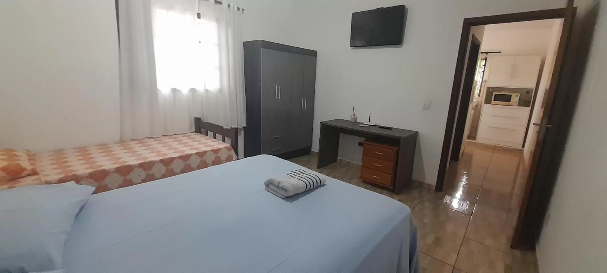 Bed in Suits - Canto do sabia