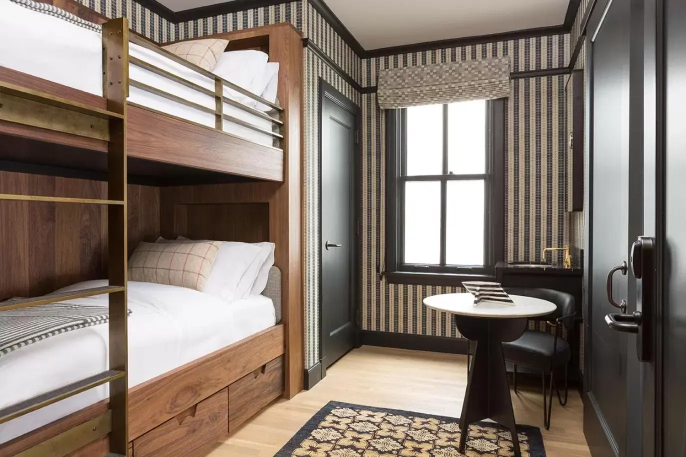 Proper Bunk Room, Guest room, 2 Twin/Single Bed(s) bunk in San Francisco Proper Hotel, a Member of Design Hotels