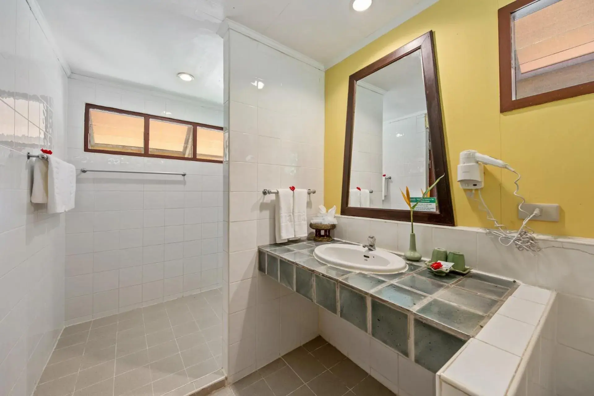 Bathroom in Pinnacle Samui Resort Bathroom in Pinnacle Samui Resort