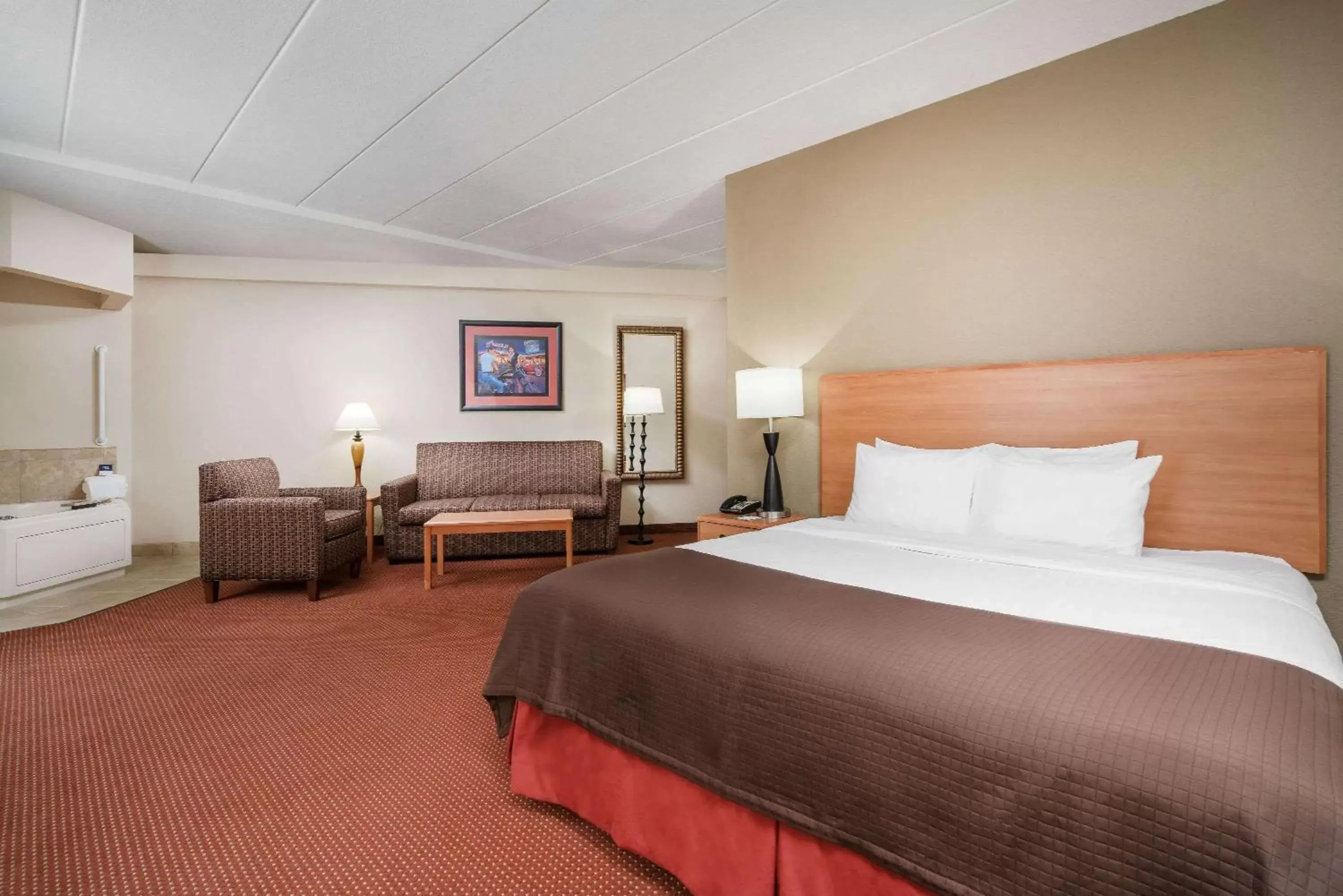 Photo of the whole room, Bed in AmericInn by Wyndham Anamosa