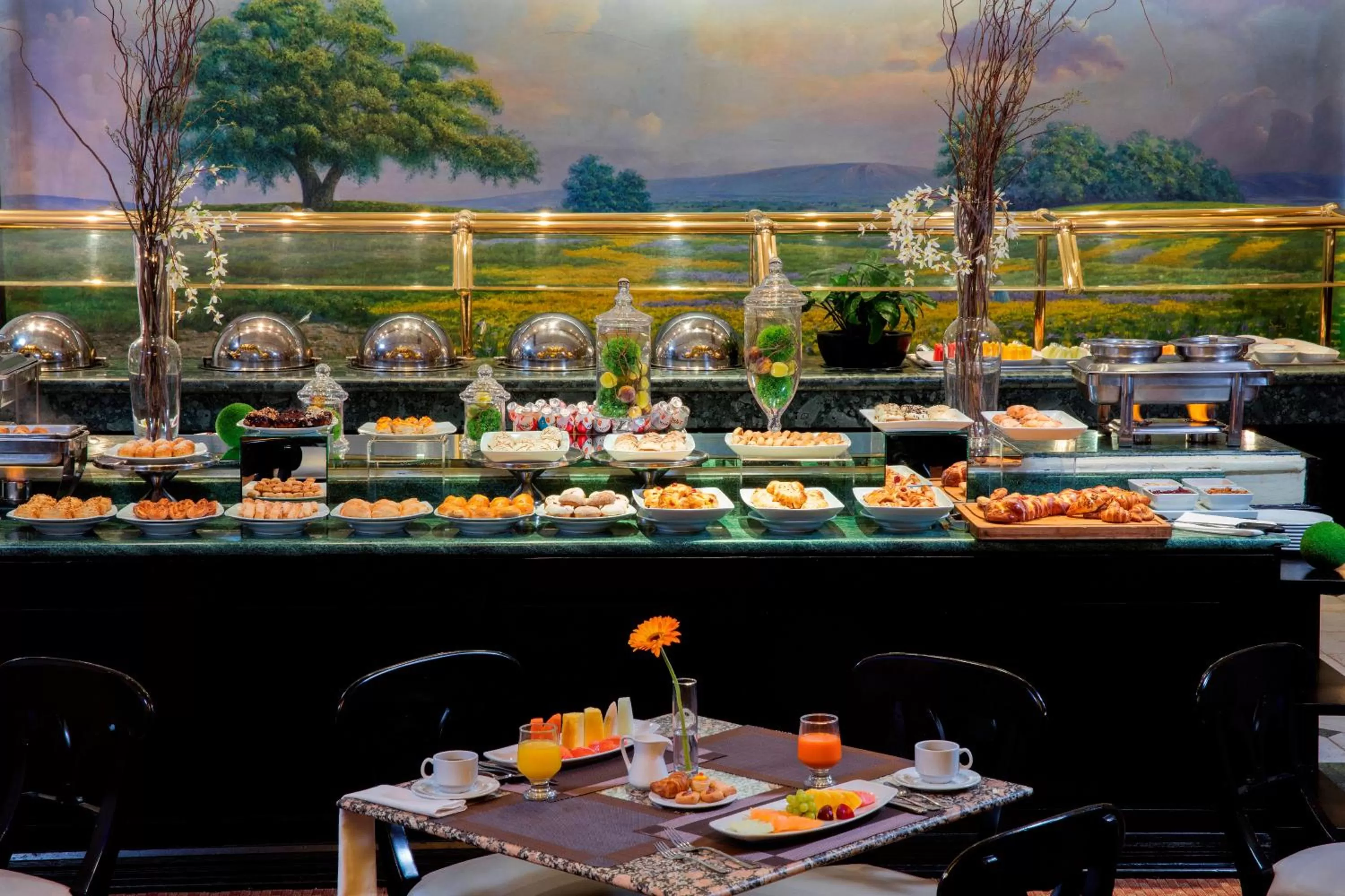 Buffet breakfast in Krystal Monterrey