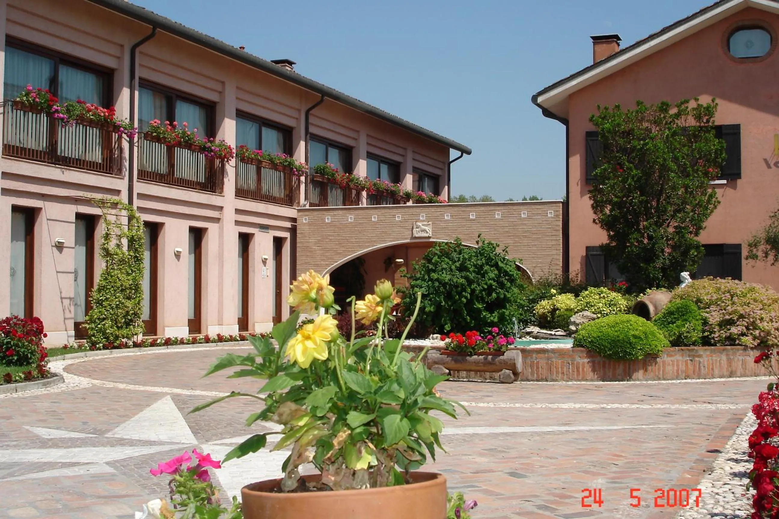 Property building in Relais Leon d'Oro