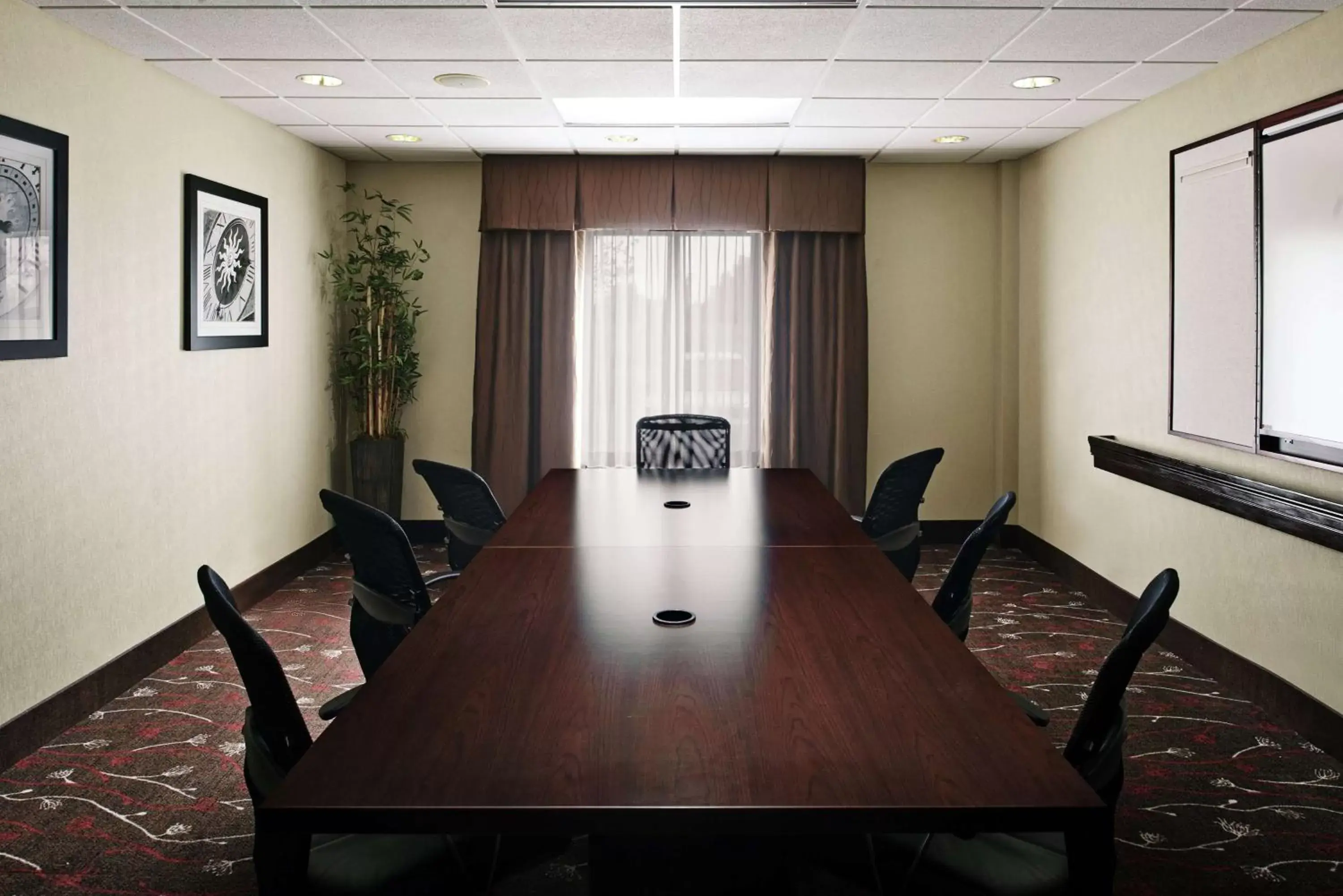 Meeting/conference room in Hampton Inn & Suites Millington