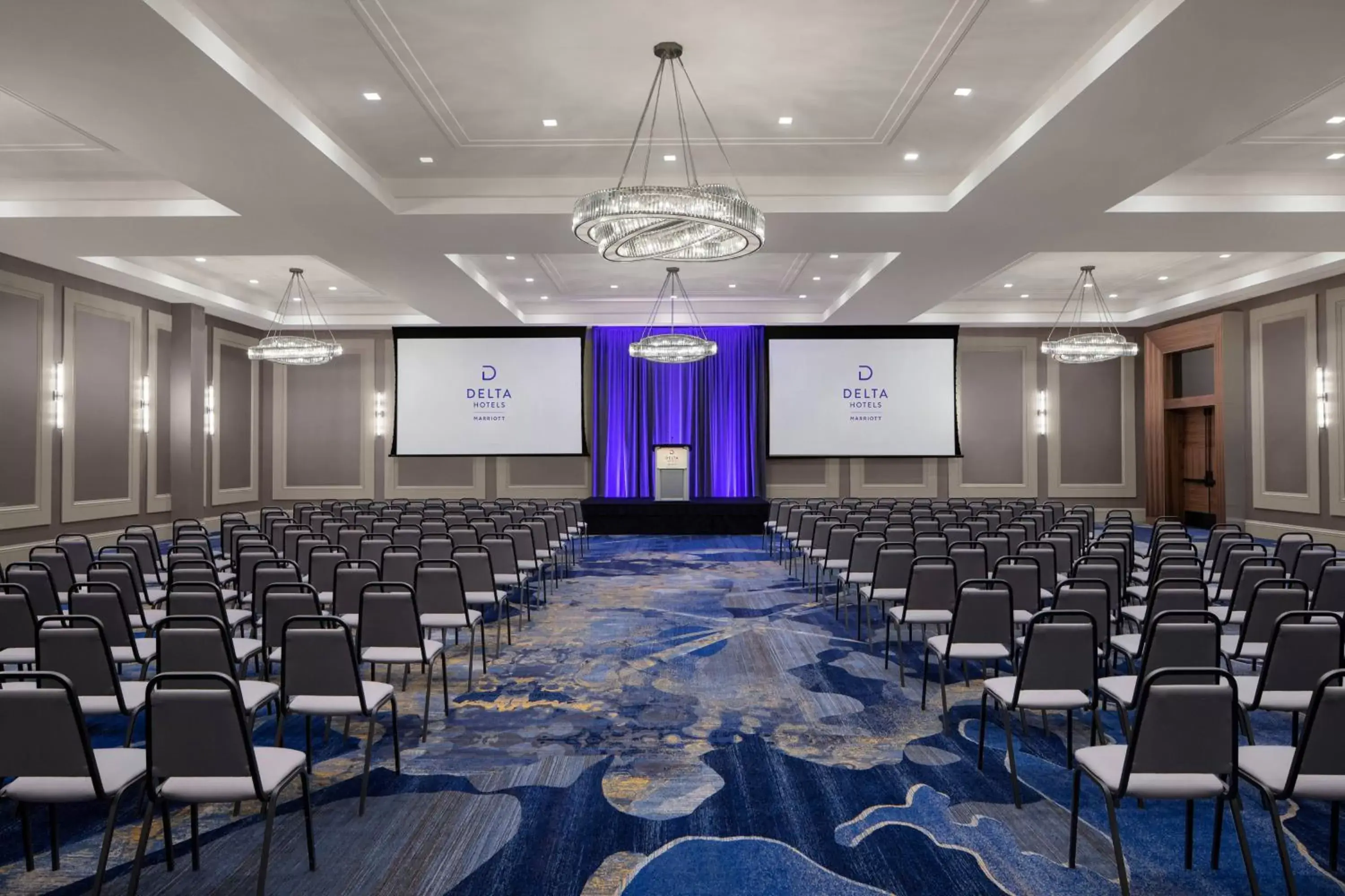 Meeting/conference room in Delta Hotels by Marriott Thunder Bay