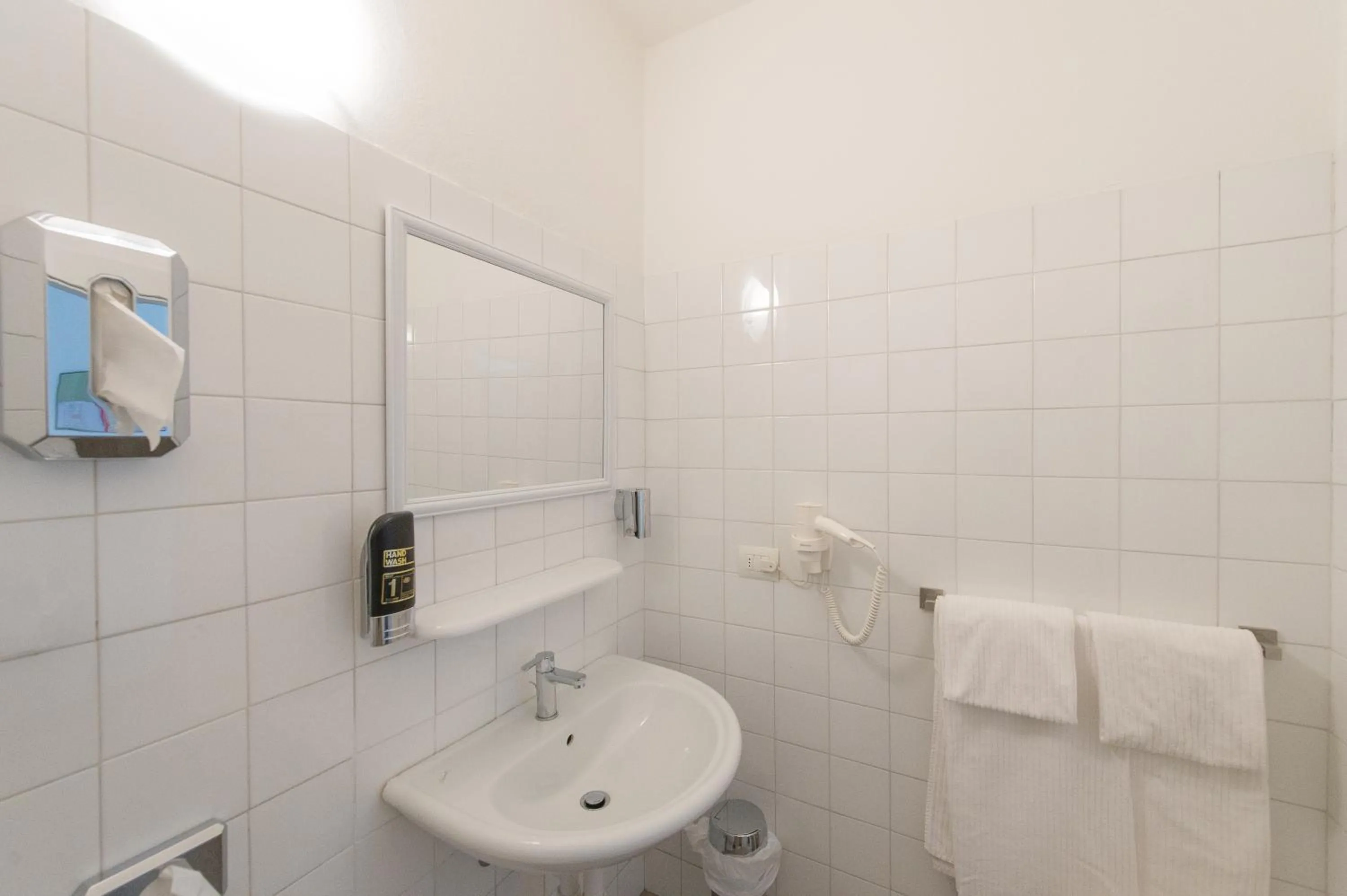 Bathroom in Hotel Primo