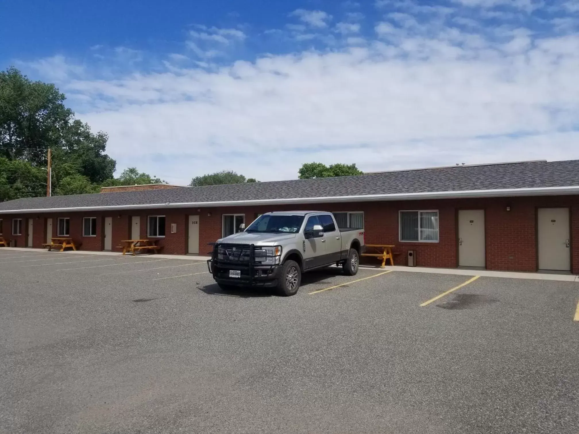 Property Building in Cody Legacy Inn & Suites