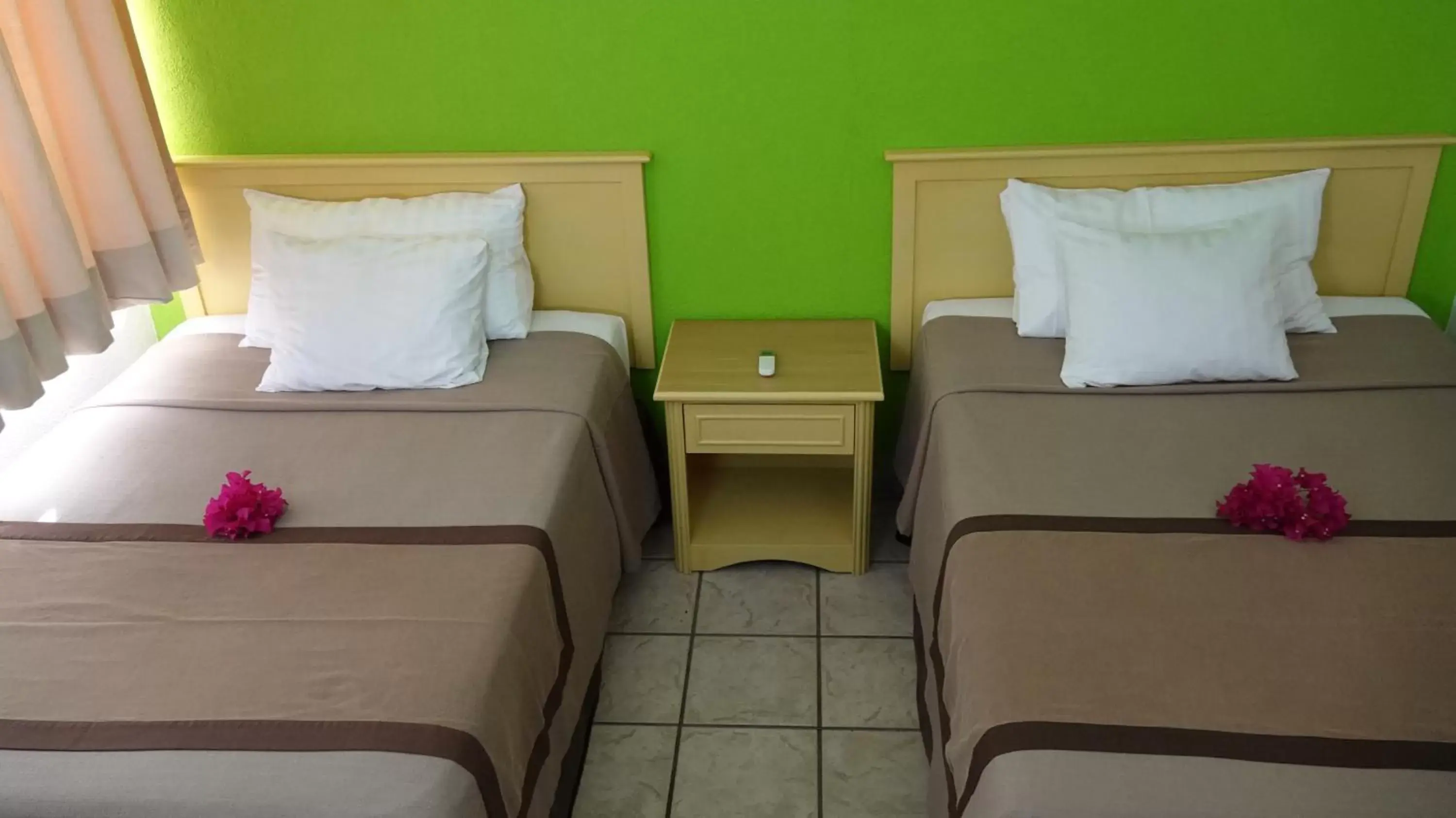 Bedroom, Bed in Sunrock Hotel & Suites