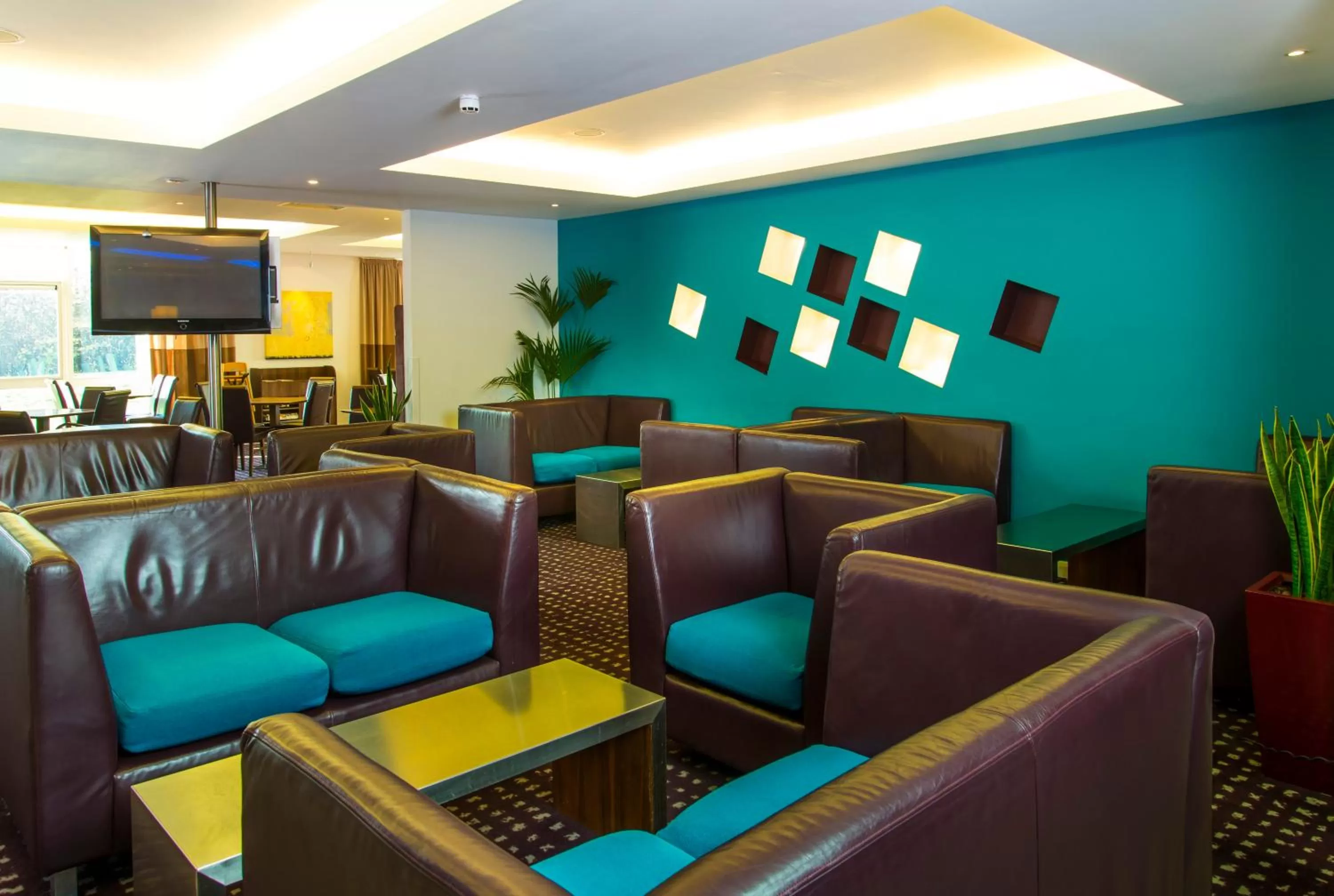 Lobby or reception in Holiday Inn Express Cambridge by IHG