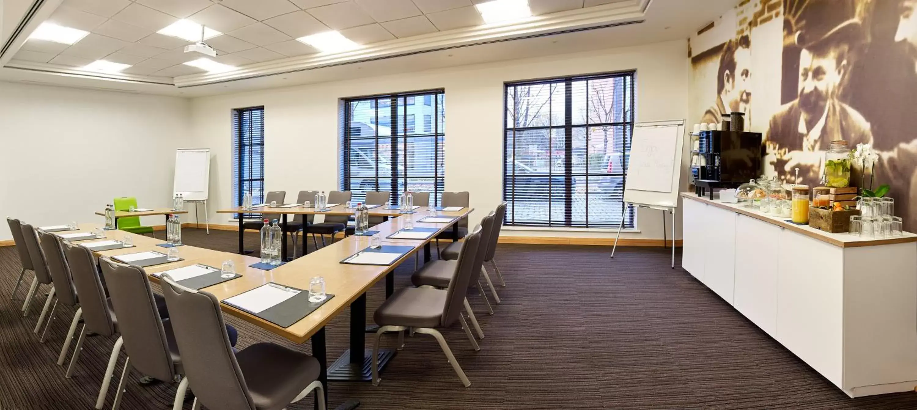 Meeting/conference room in Holiday Inn Express Hasselt, an IHG Hotel