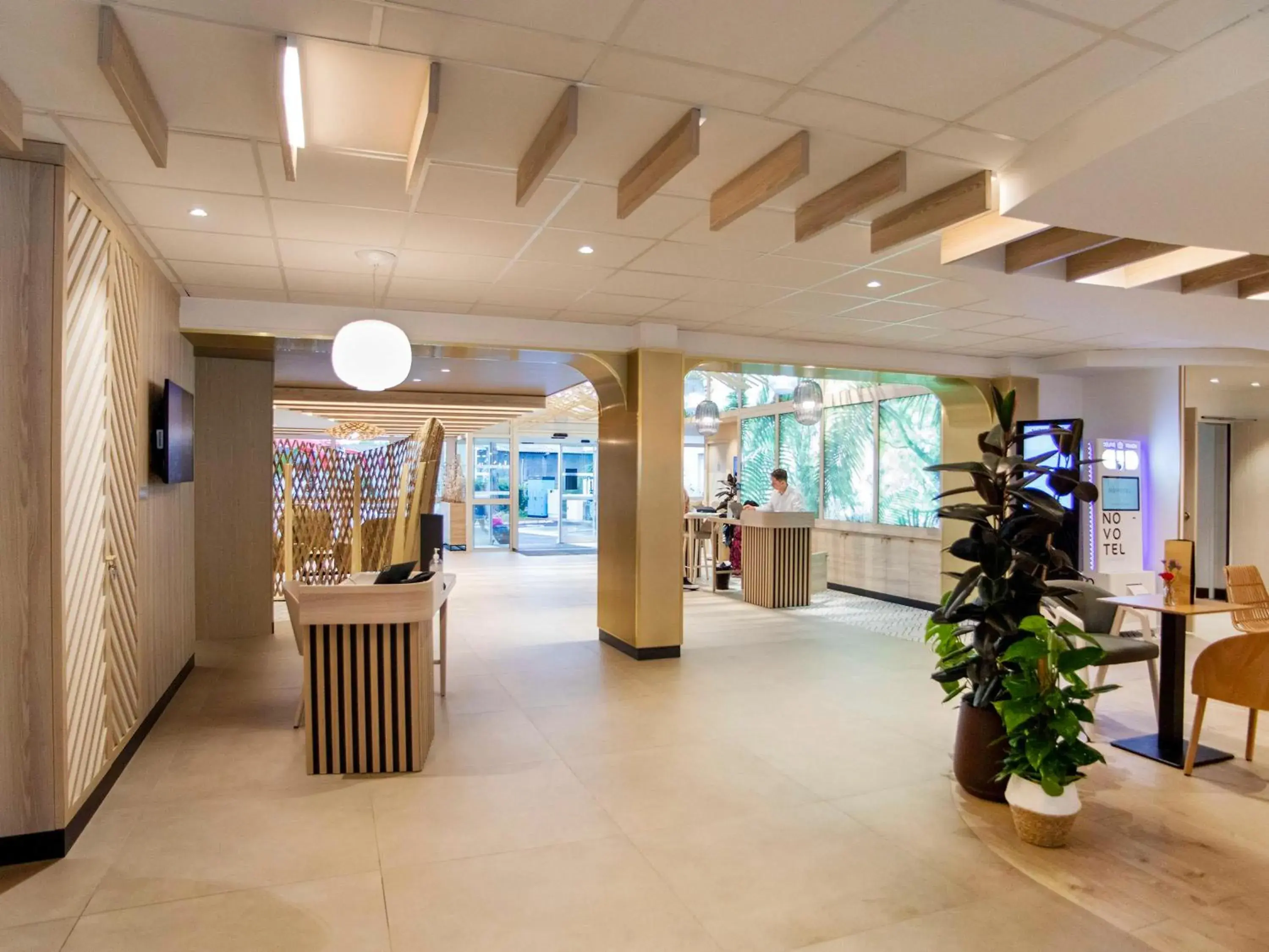 Property building, Lobby/Reception in Novotel Montpellier