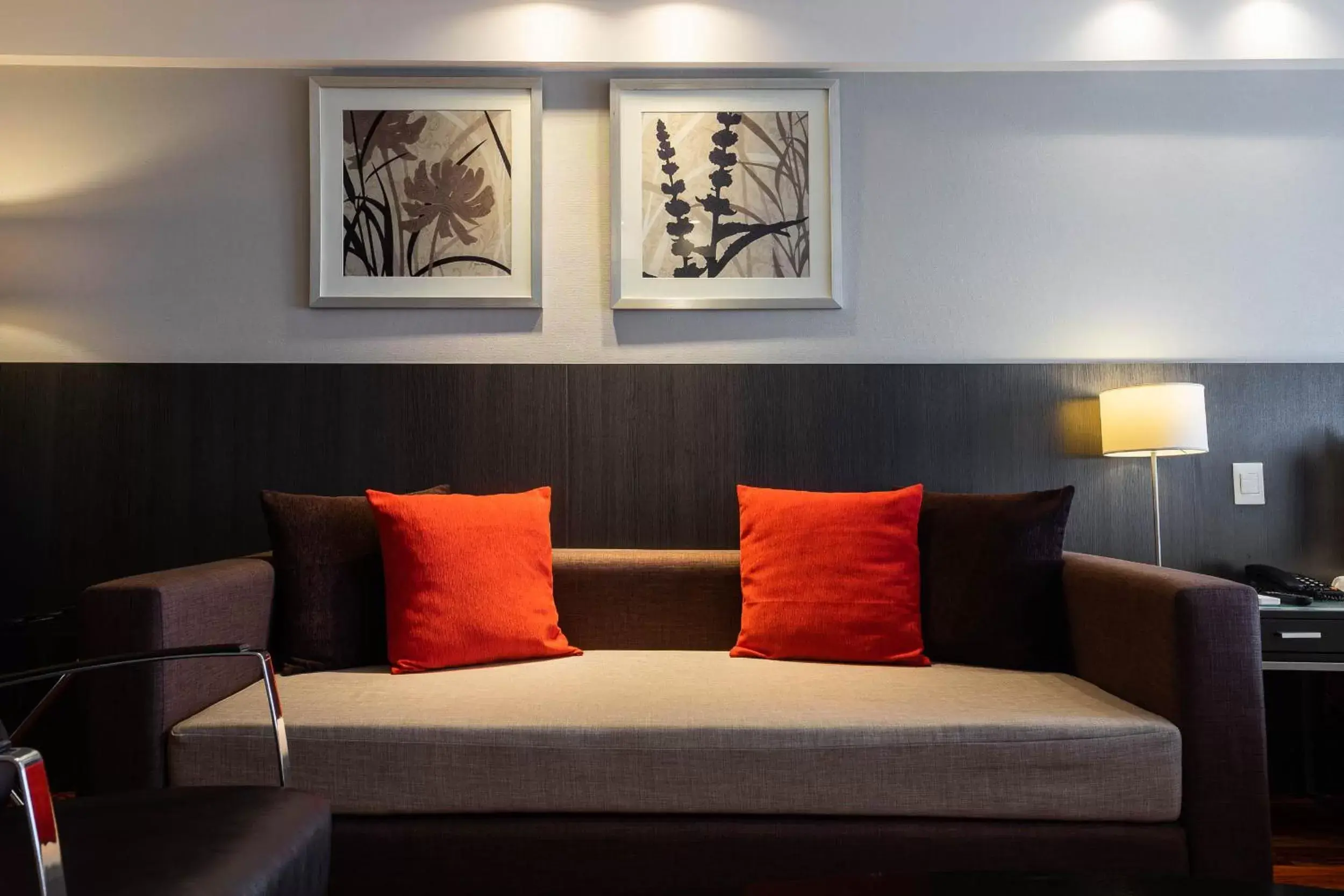 Living room, Seating Area in Urban Suites Recoleta Boutique Hotel