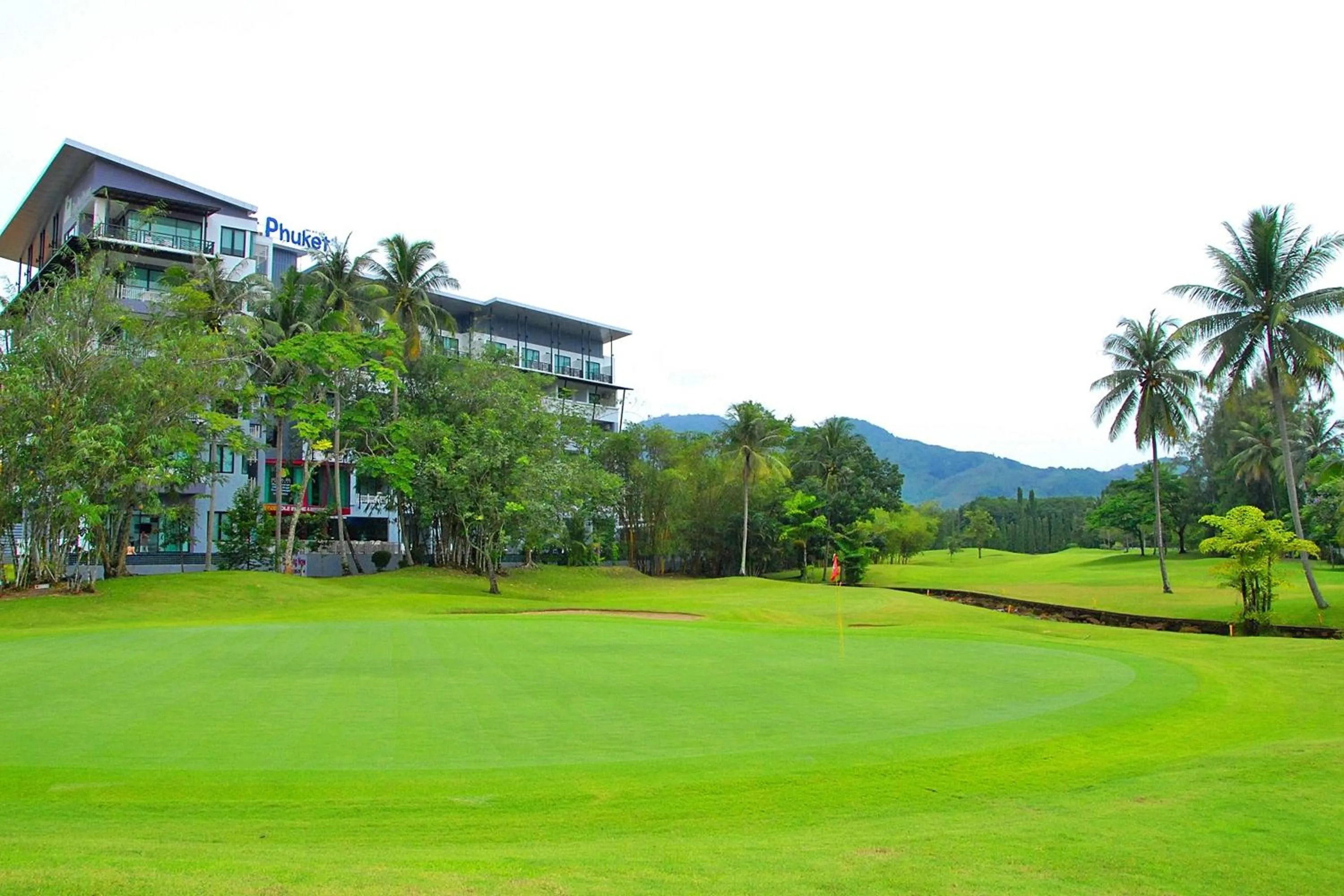 Golfcourse in The Par Phuket SHA Plus