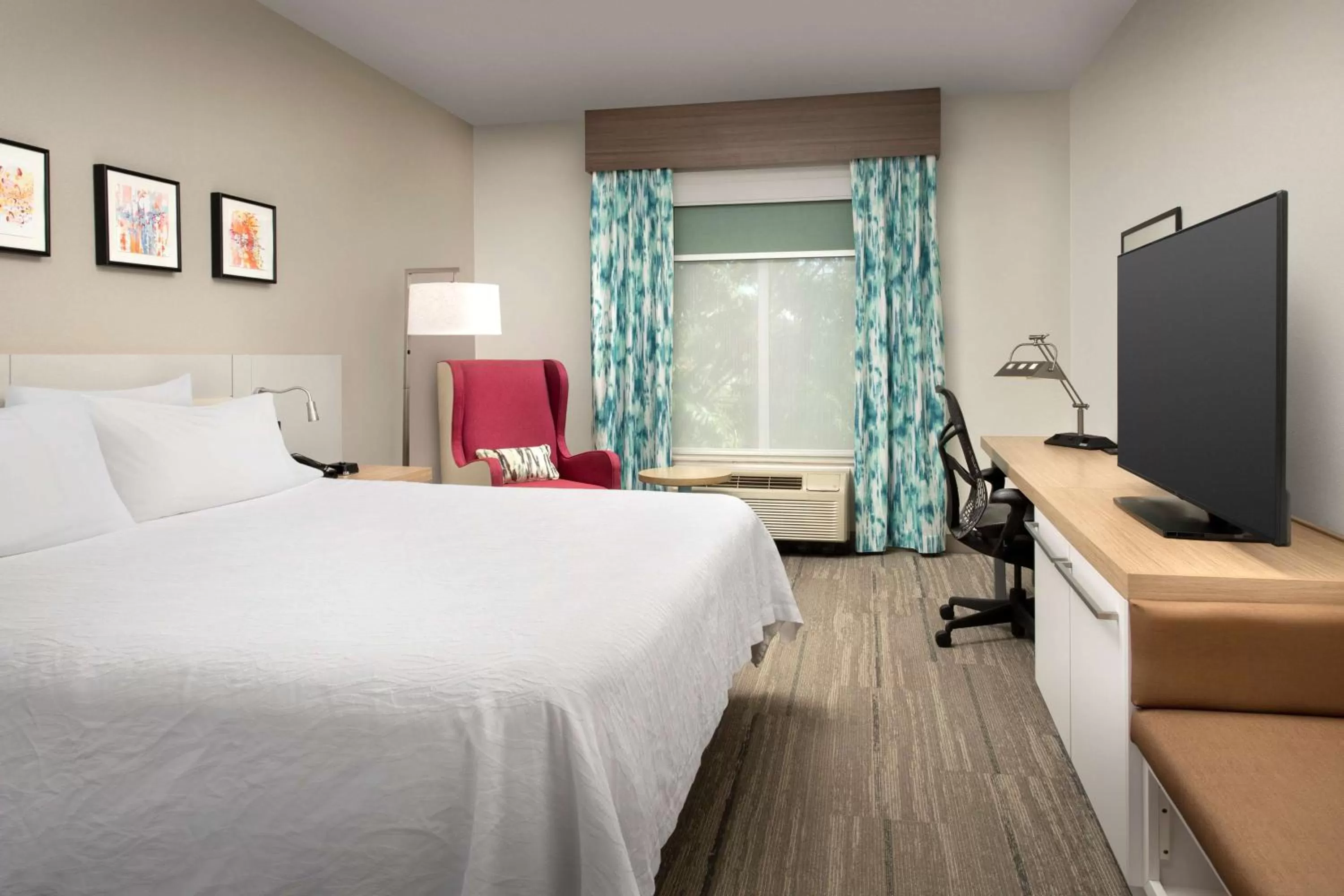 Bedroom, Bed in Hilton Garden Inn Knoxville West/Cedar Bluff