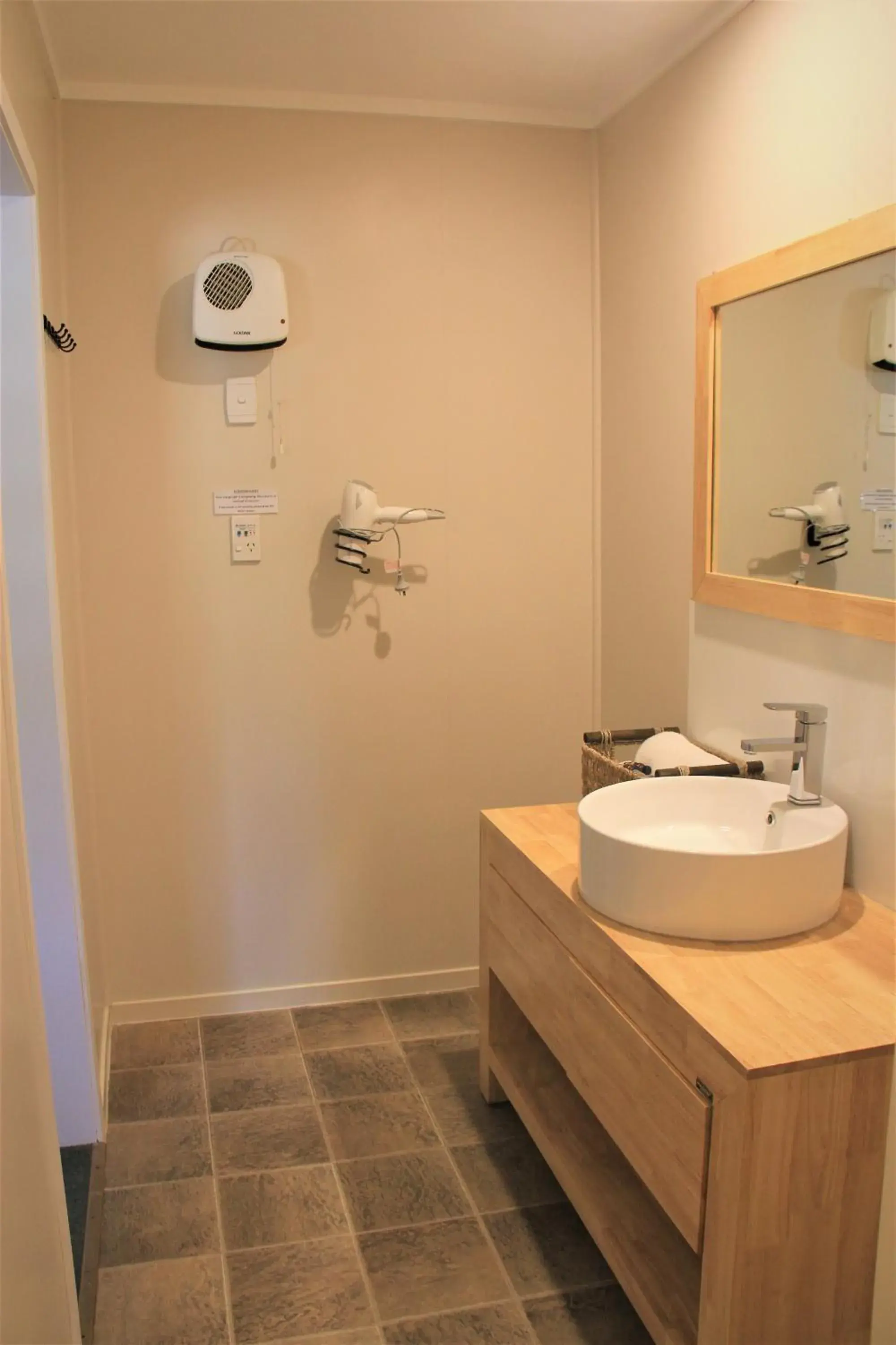 Bathroom in Rotorua Hideaway Lodge