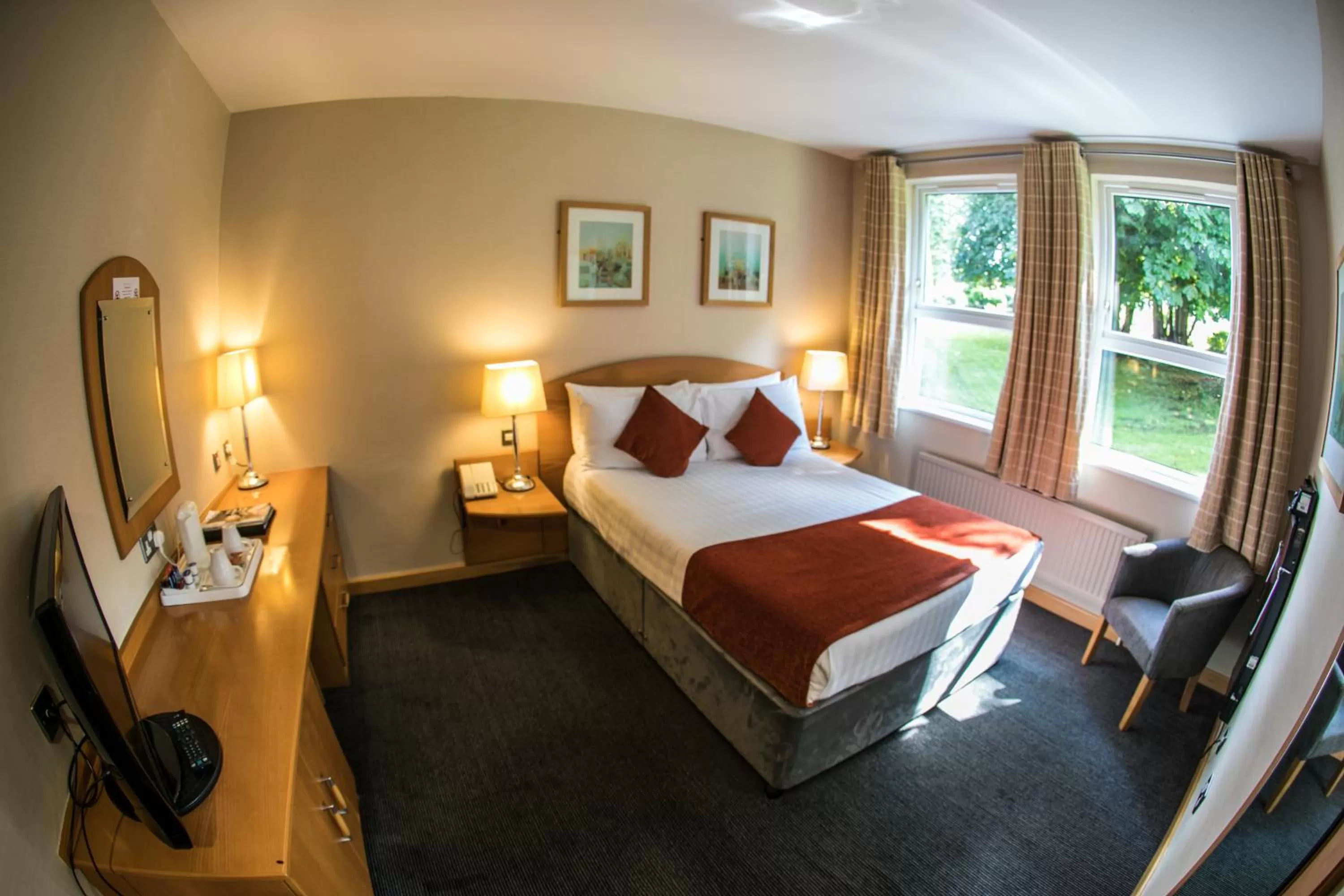 Bed in Rosspark Hotel Kells